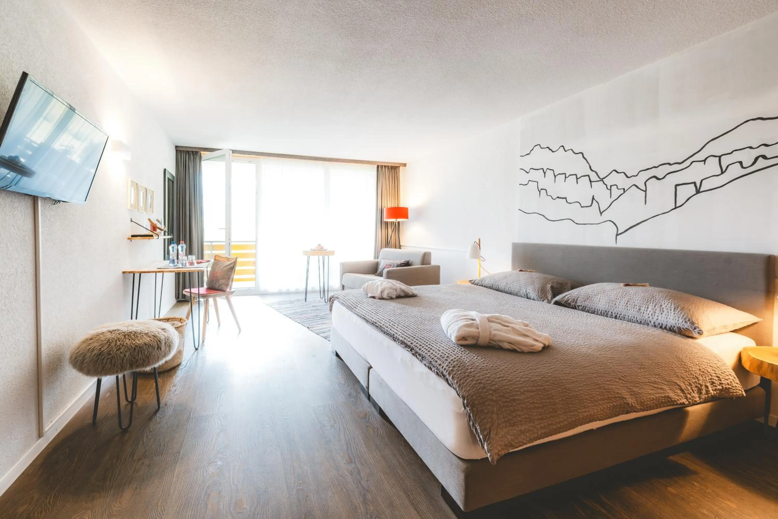 Photo of the whole room, Bed in Hotel Alfa Superieur - Leukerbad-Therme