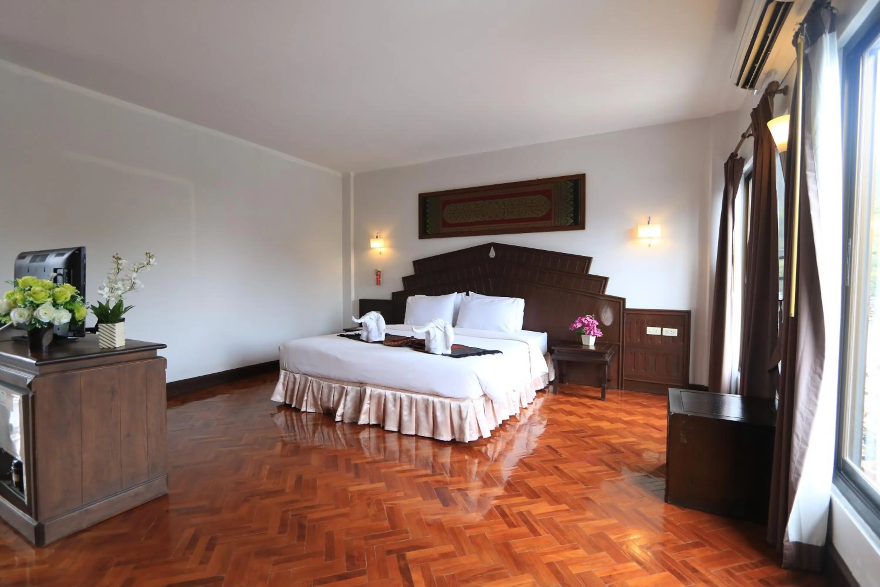 Bed in Baiyoke Chalet Hotel