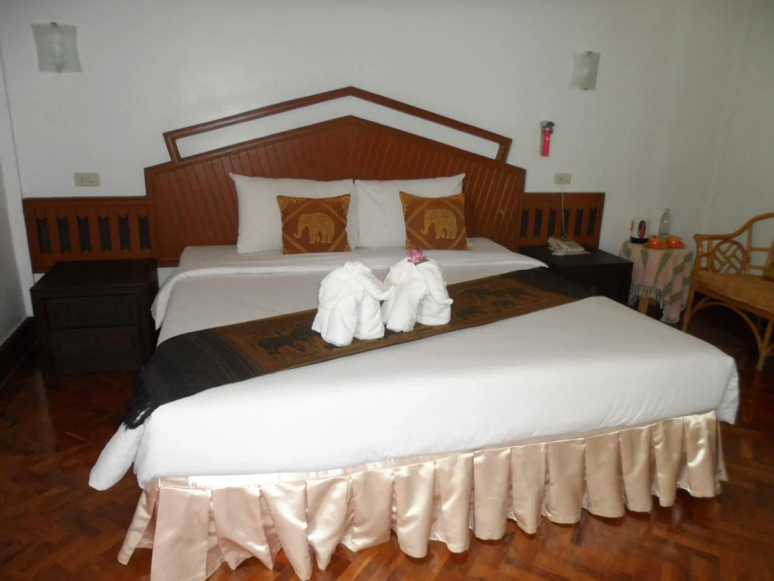 Superior Double or Twin Room - single occupancy in Baiyoke Chalet Hotel Superior Double or Twin Room - single occupancy in Baiyoke Chalet Hotel