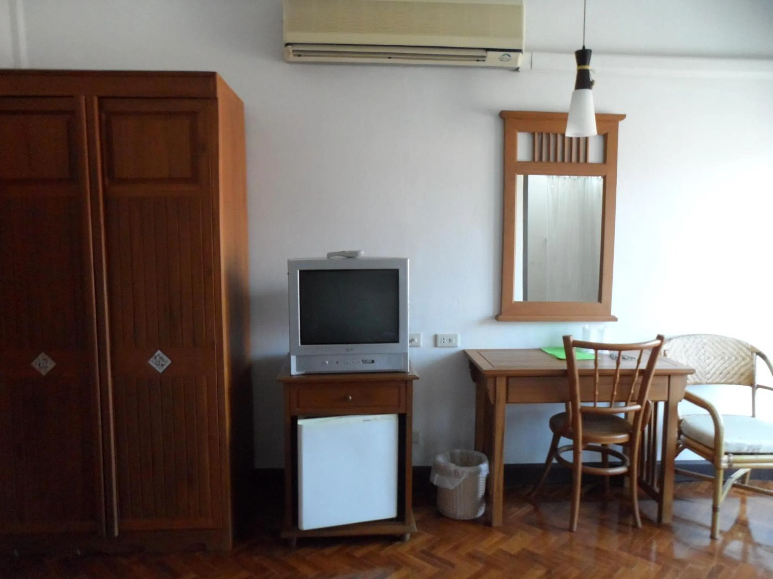 TV and multimedia in Baiyoke Chalet Hotel