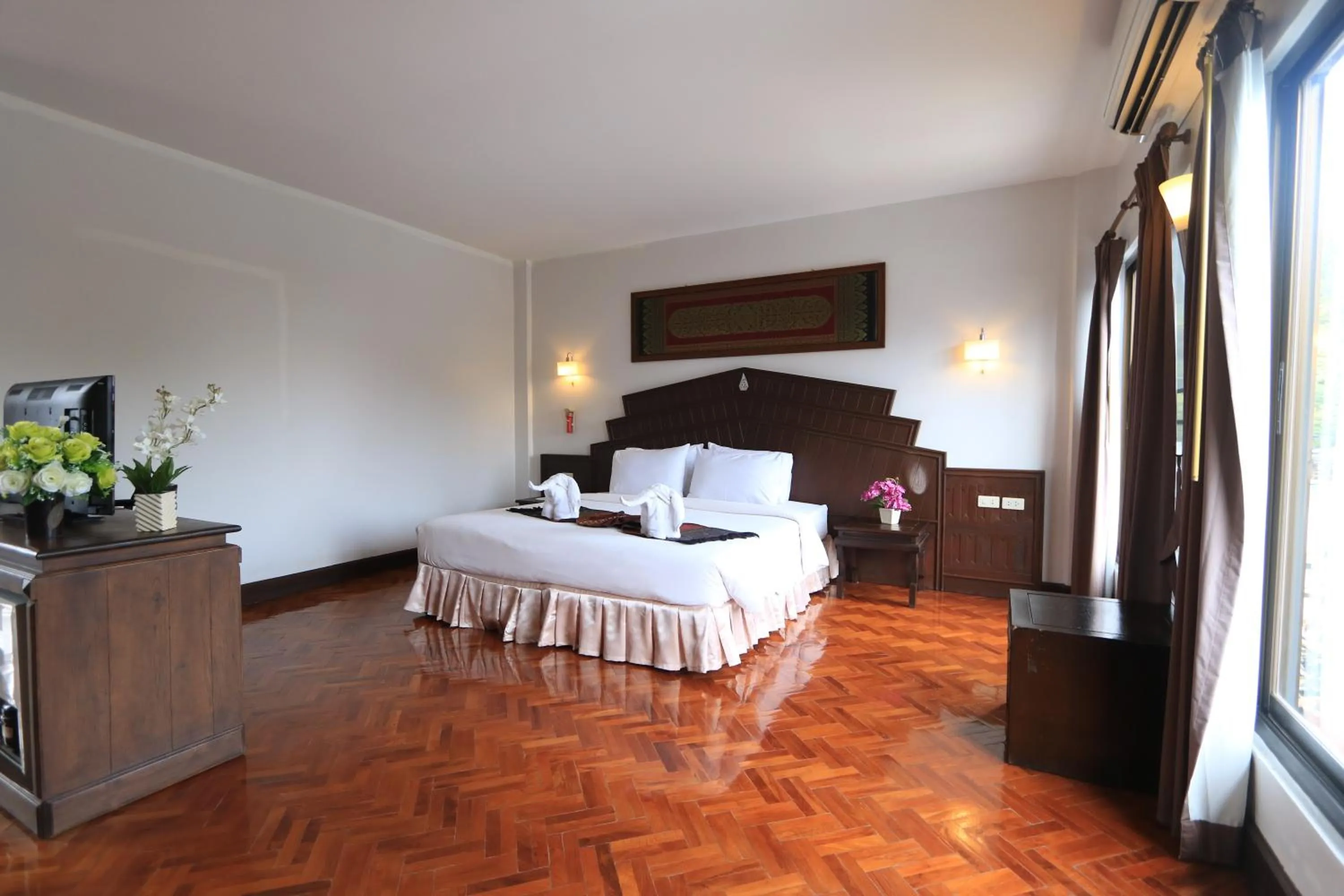 Bed in Baiyoke Chalet Hotel