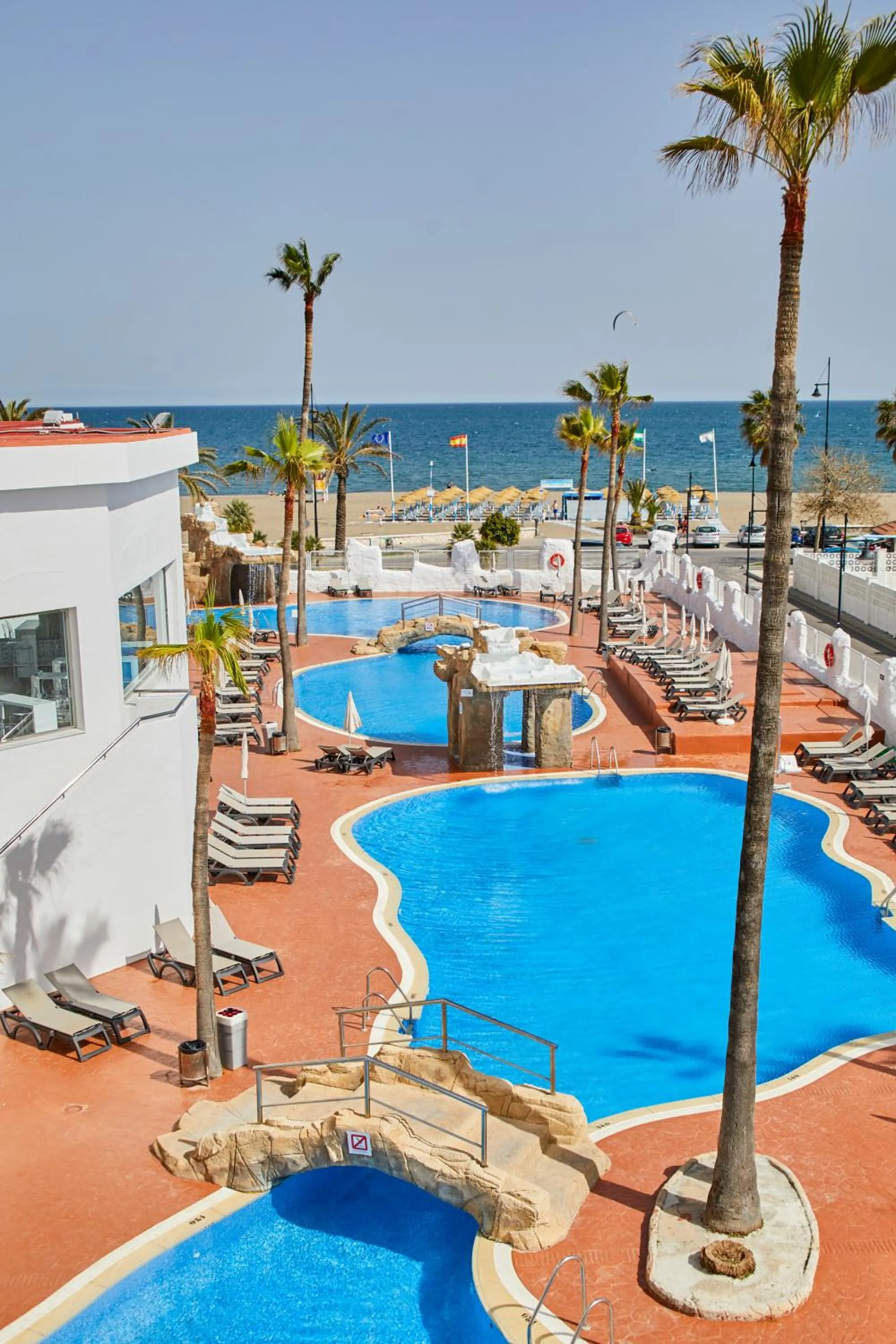 Swimming pool in Ibersol Torremolinos Beach