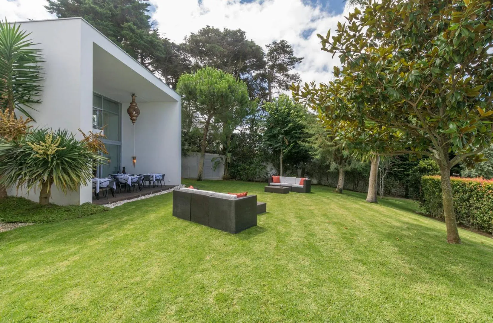 Garden in Cascais Casa Laranja Guesthouse