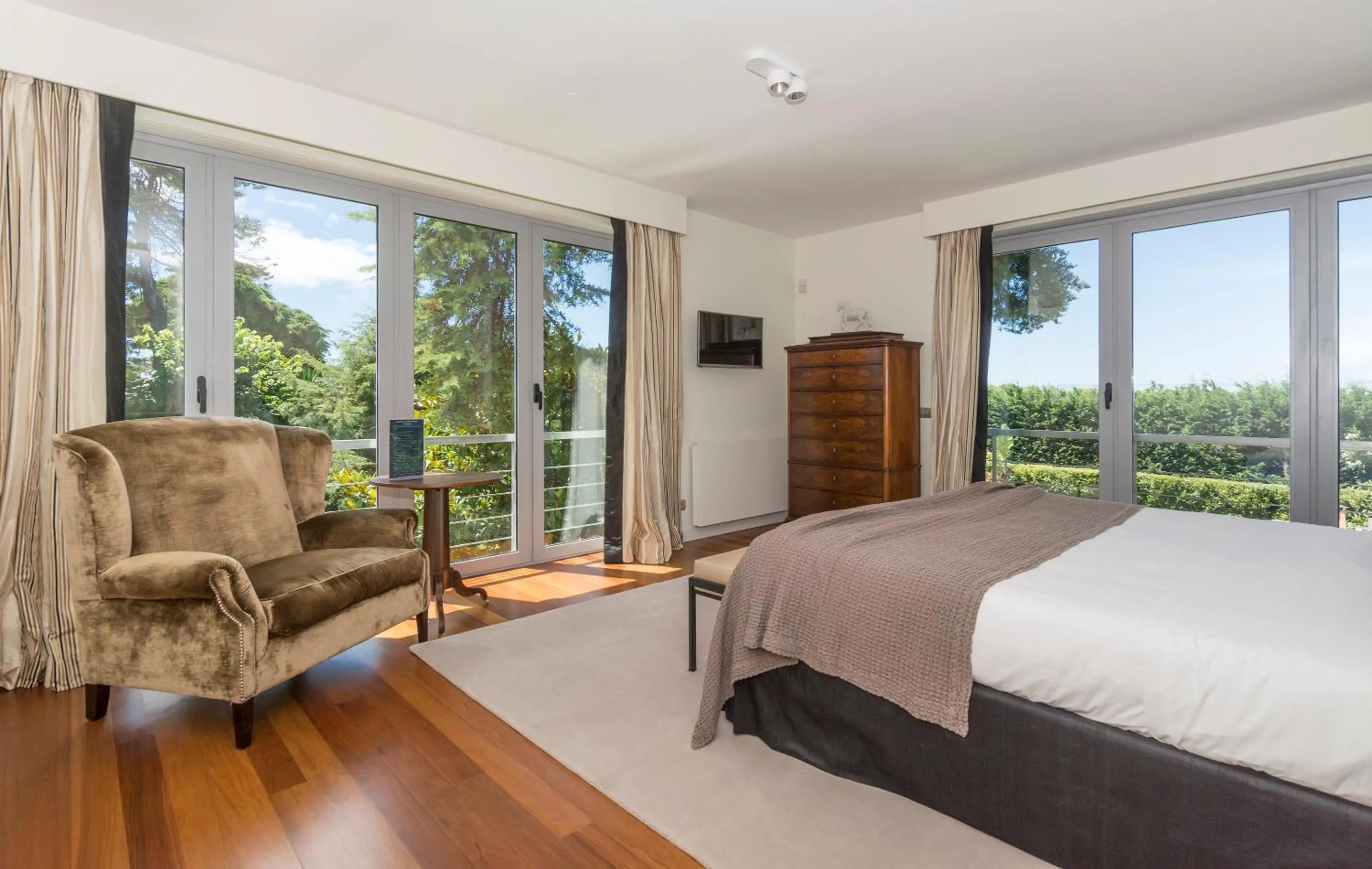 Bedroom, Bed in Cascais Casa Laranja Guesthouse