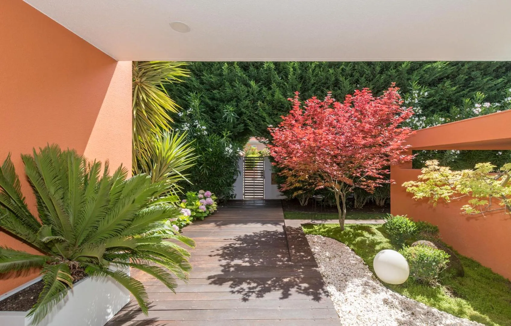 Facade/entrance in Cascais Casa Laranja Guesthouse