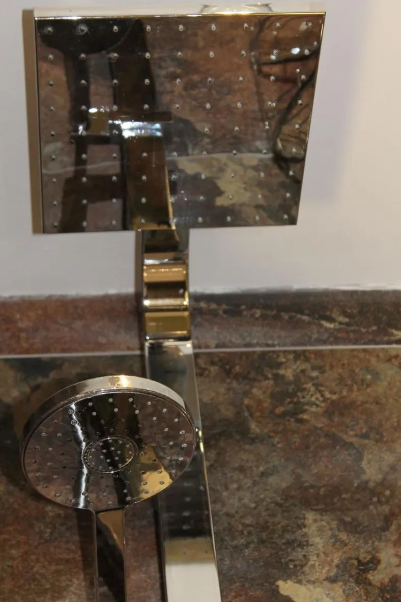 Shower in No11 Boutique Hotel & Brasserie