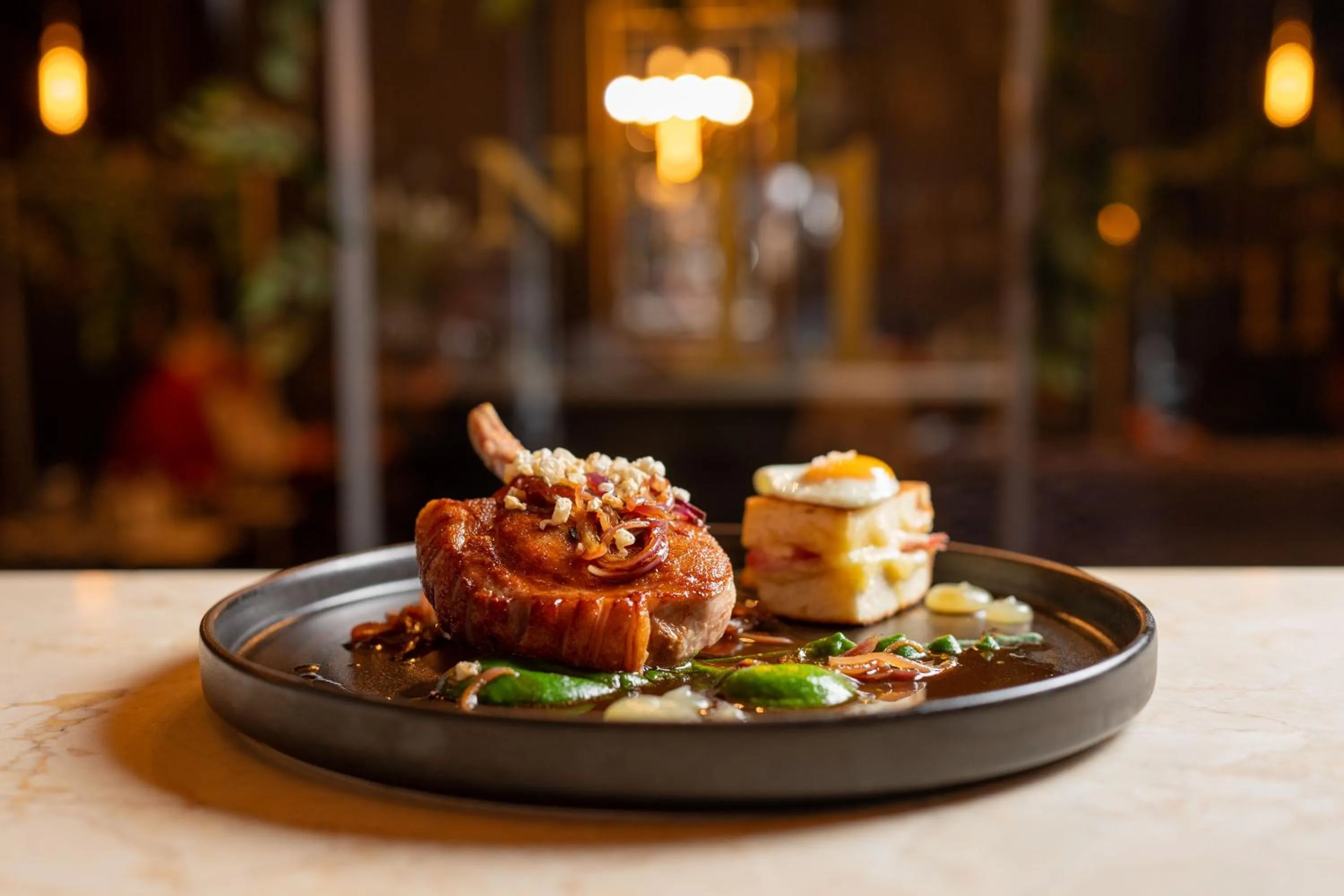 Restaurant/places to eat in No11 Boutique Hotel & Brasserie