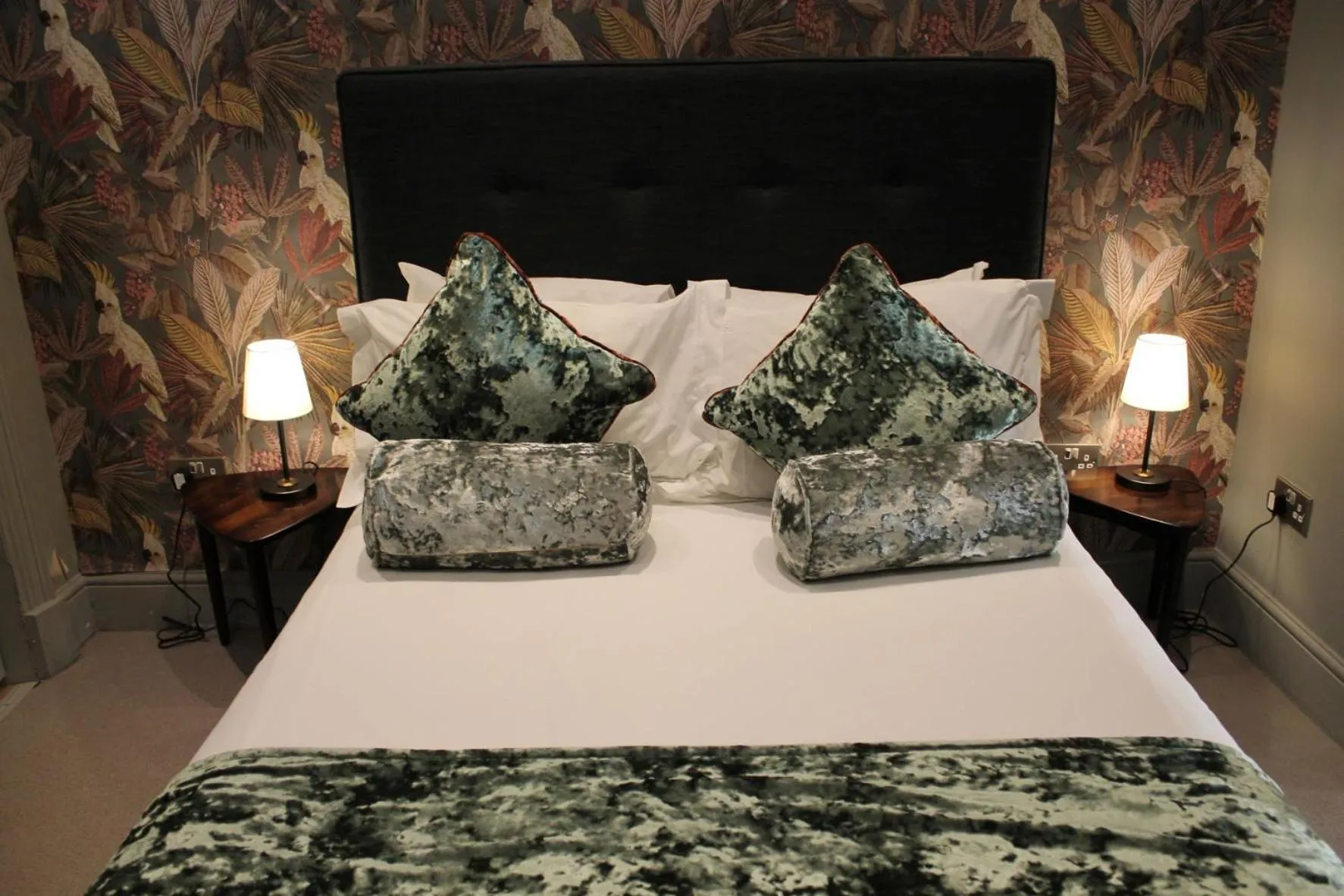 Bed in No11 Boutique Hotel & Brasserie