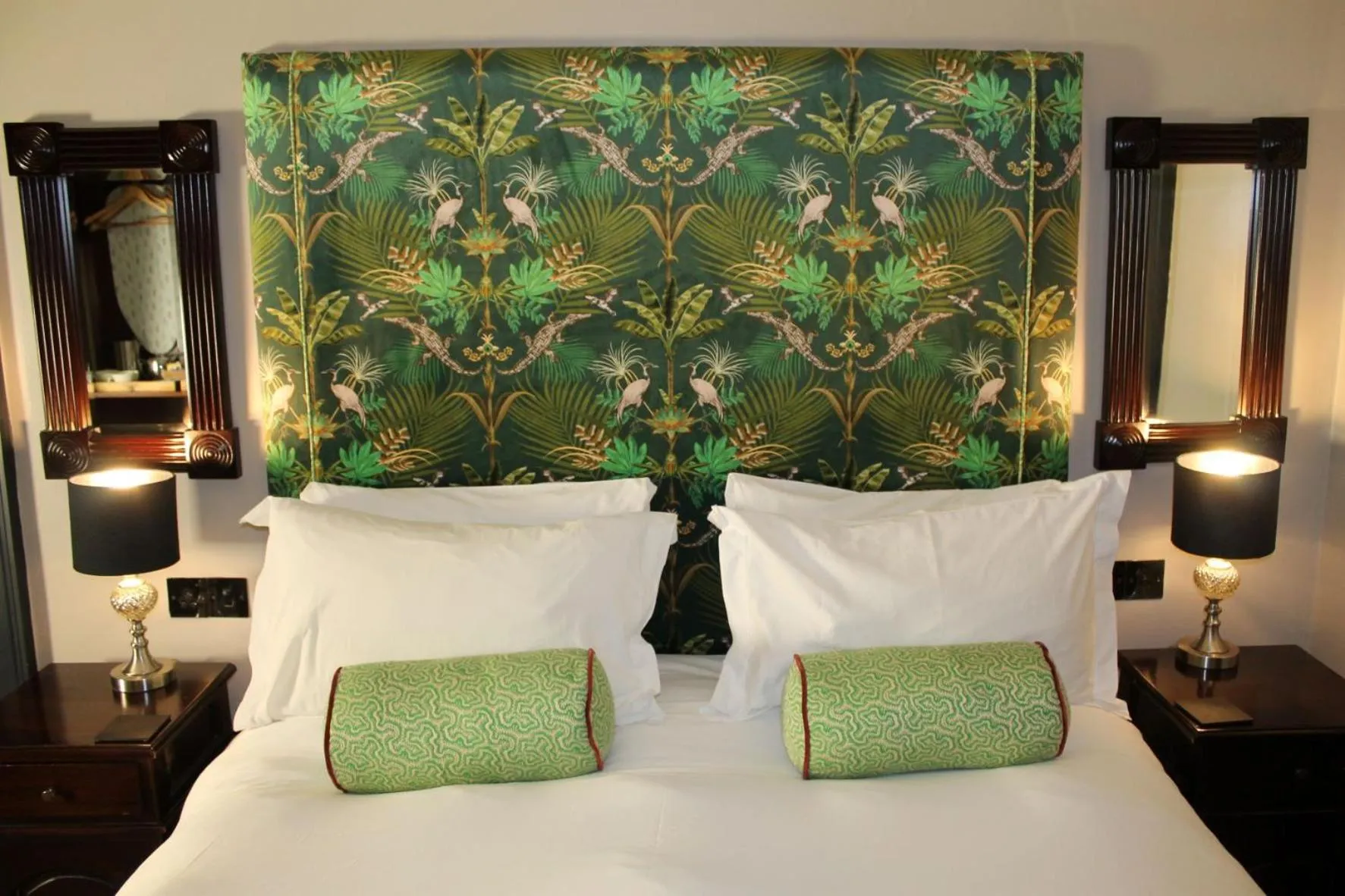 Bed in No11 Boutique Hotel & Brasserie