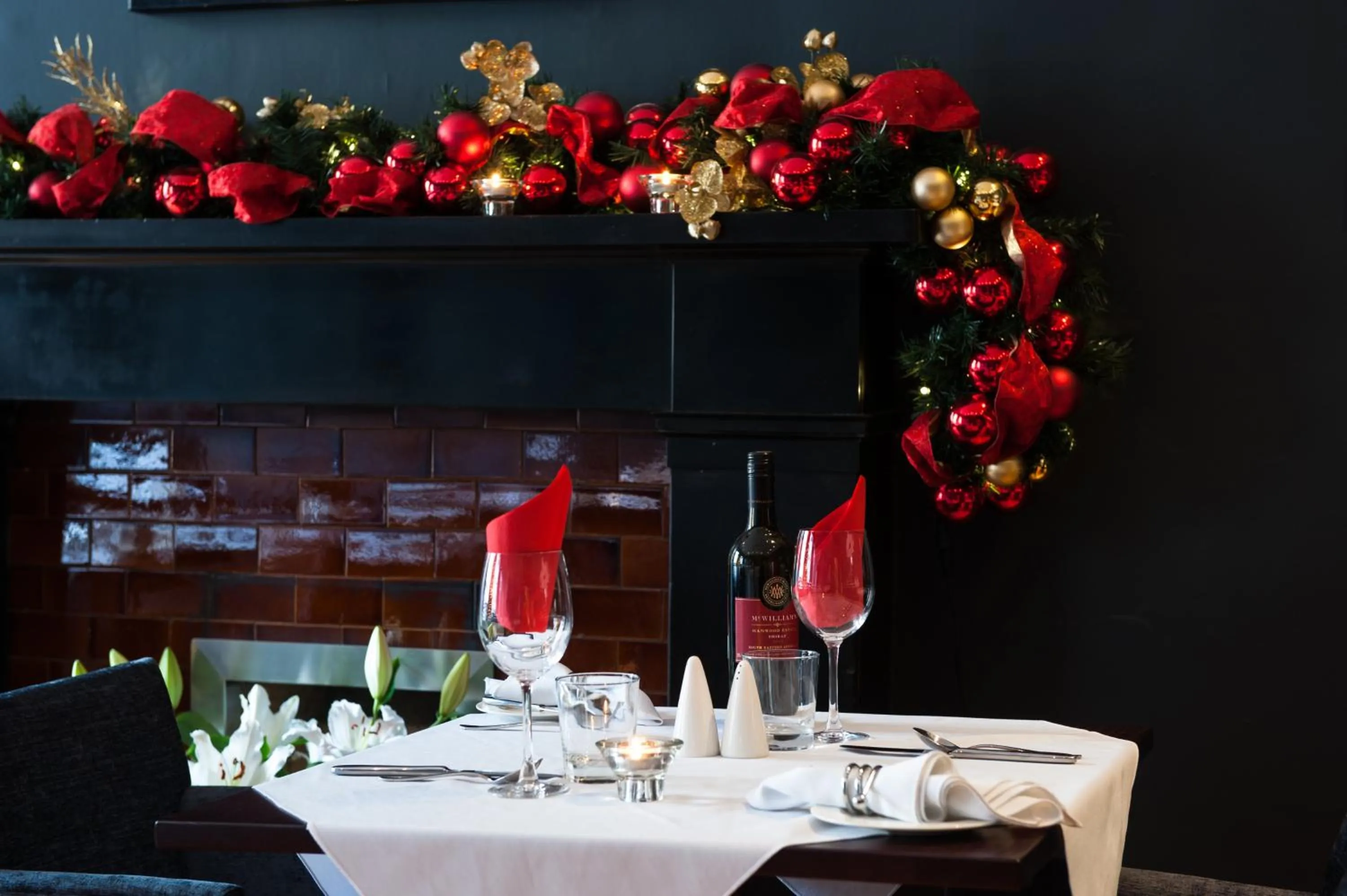 Restaurant/places to eat in No11 Boutique Hotel & Brasserie