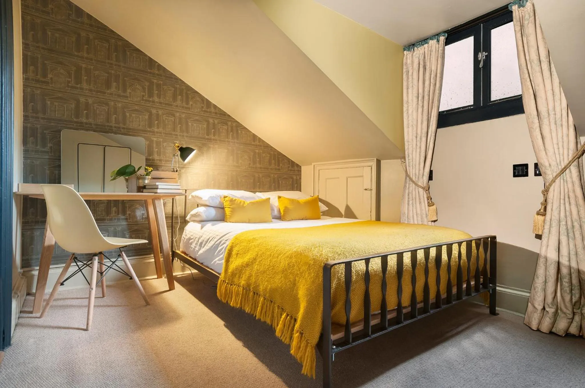 Photo of the whole room, Bed in No11 Boutique Hotel & Brasserie