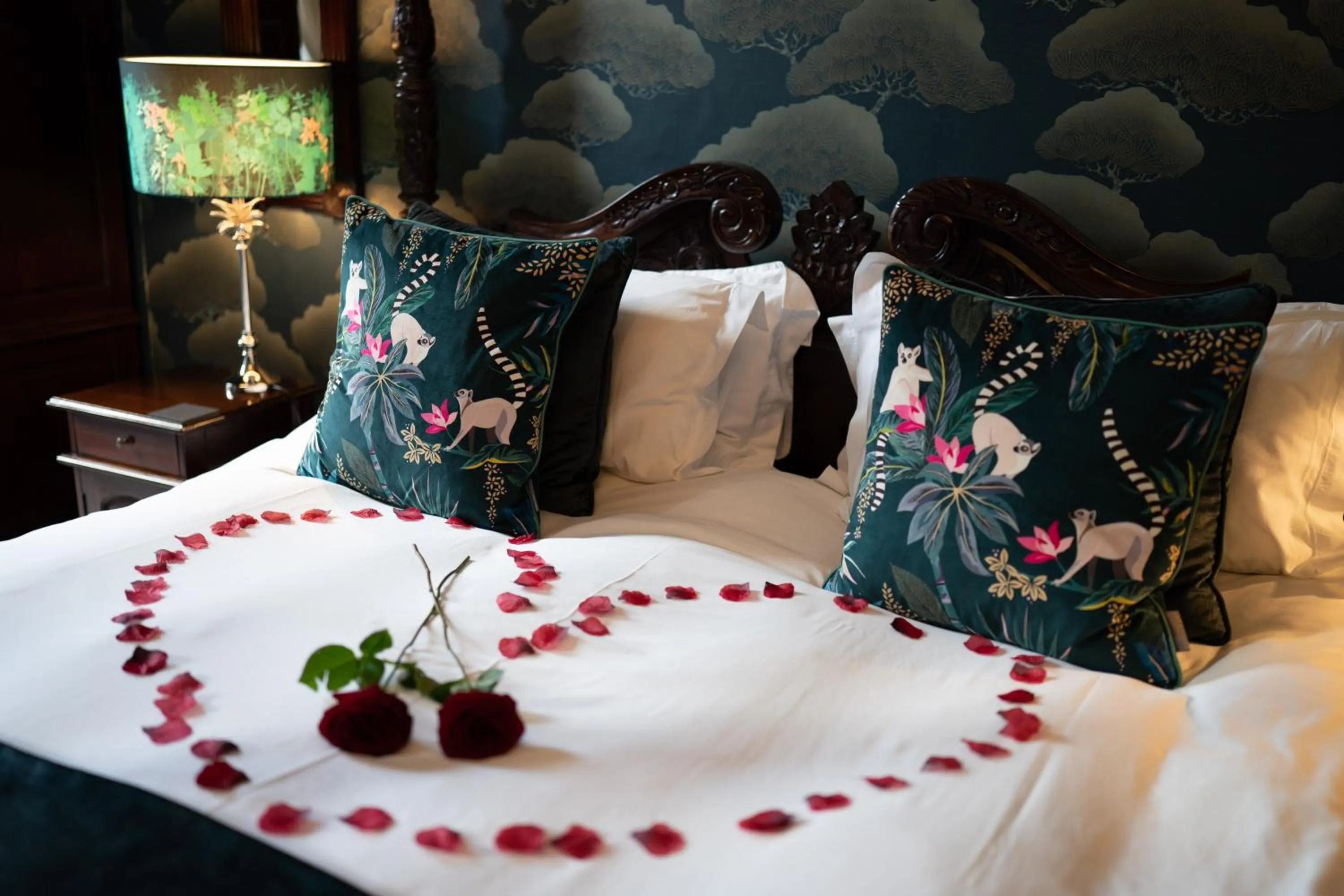 Bed in No11 Boutique Hotel & Brasserie