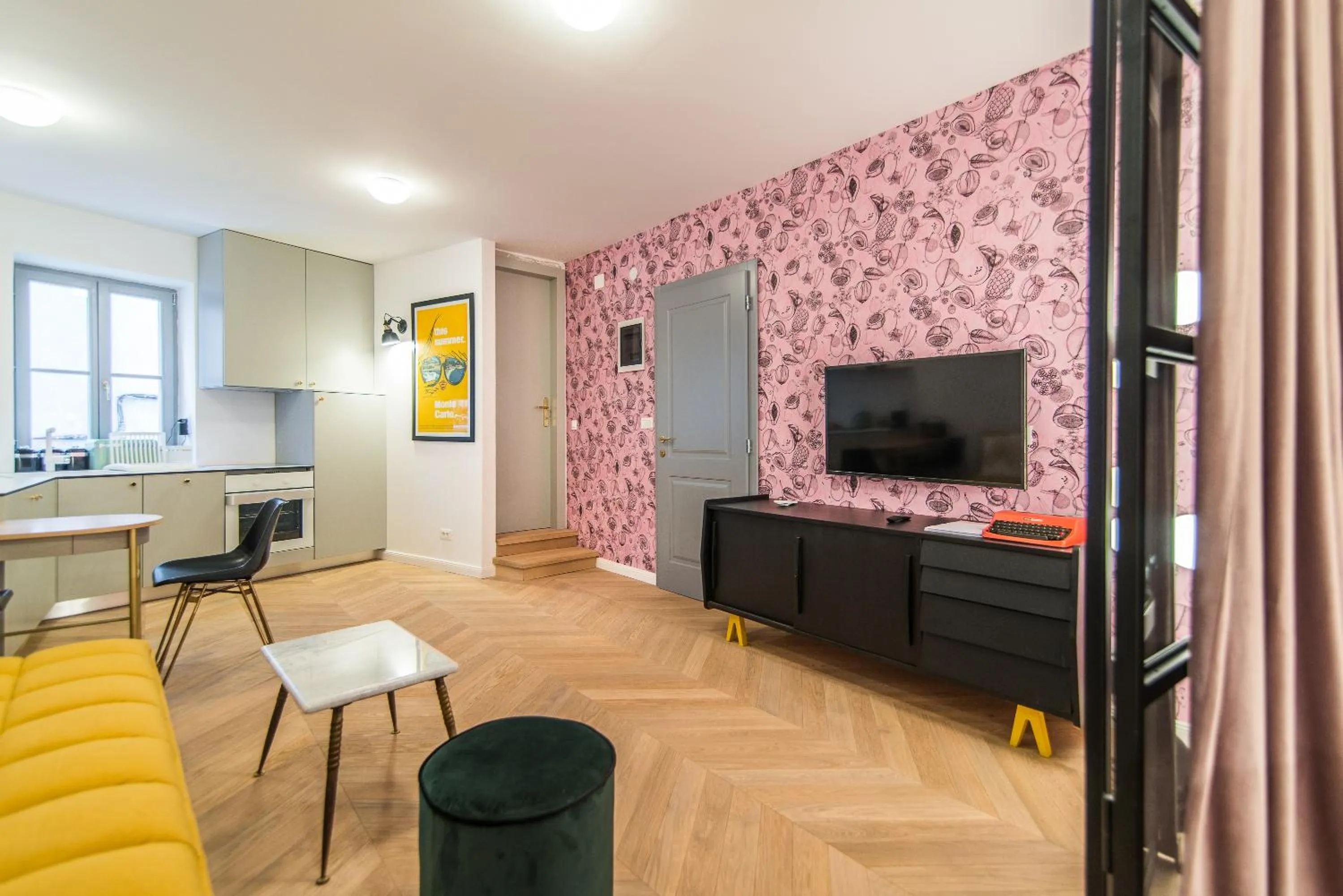 TV and multimedia in The Melegran