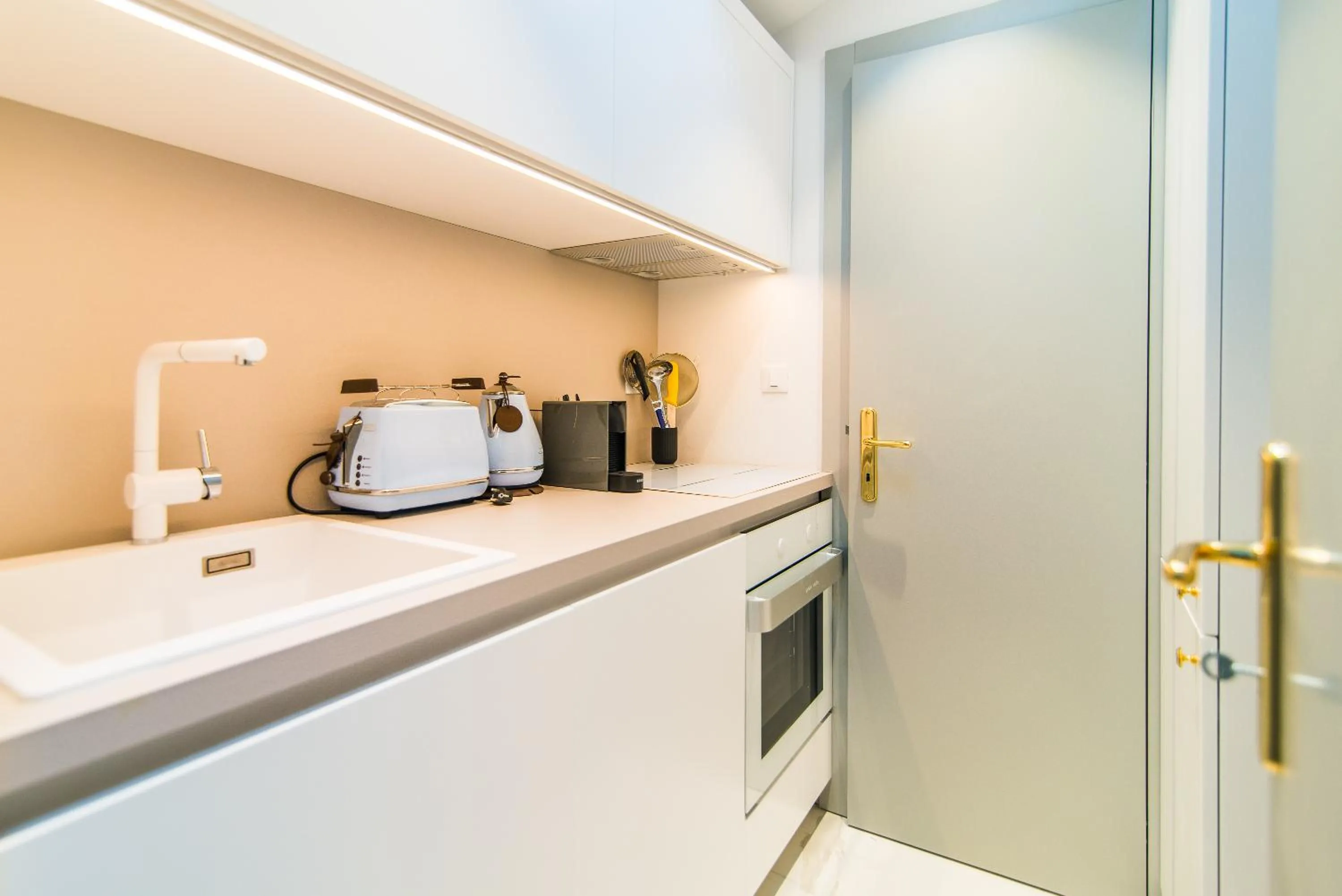 Coffee/tea facilities in The Melegran