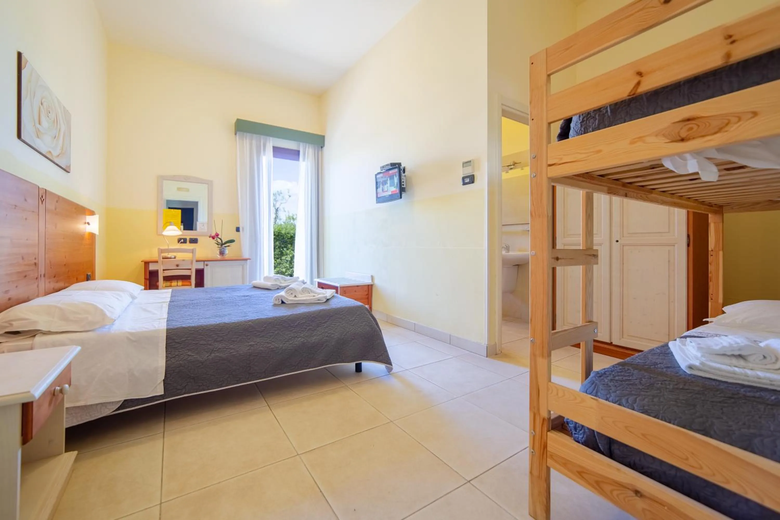 Bedroom, Bed in Delle Rose, Hotel & Horse Riding
