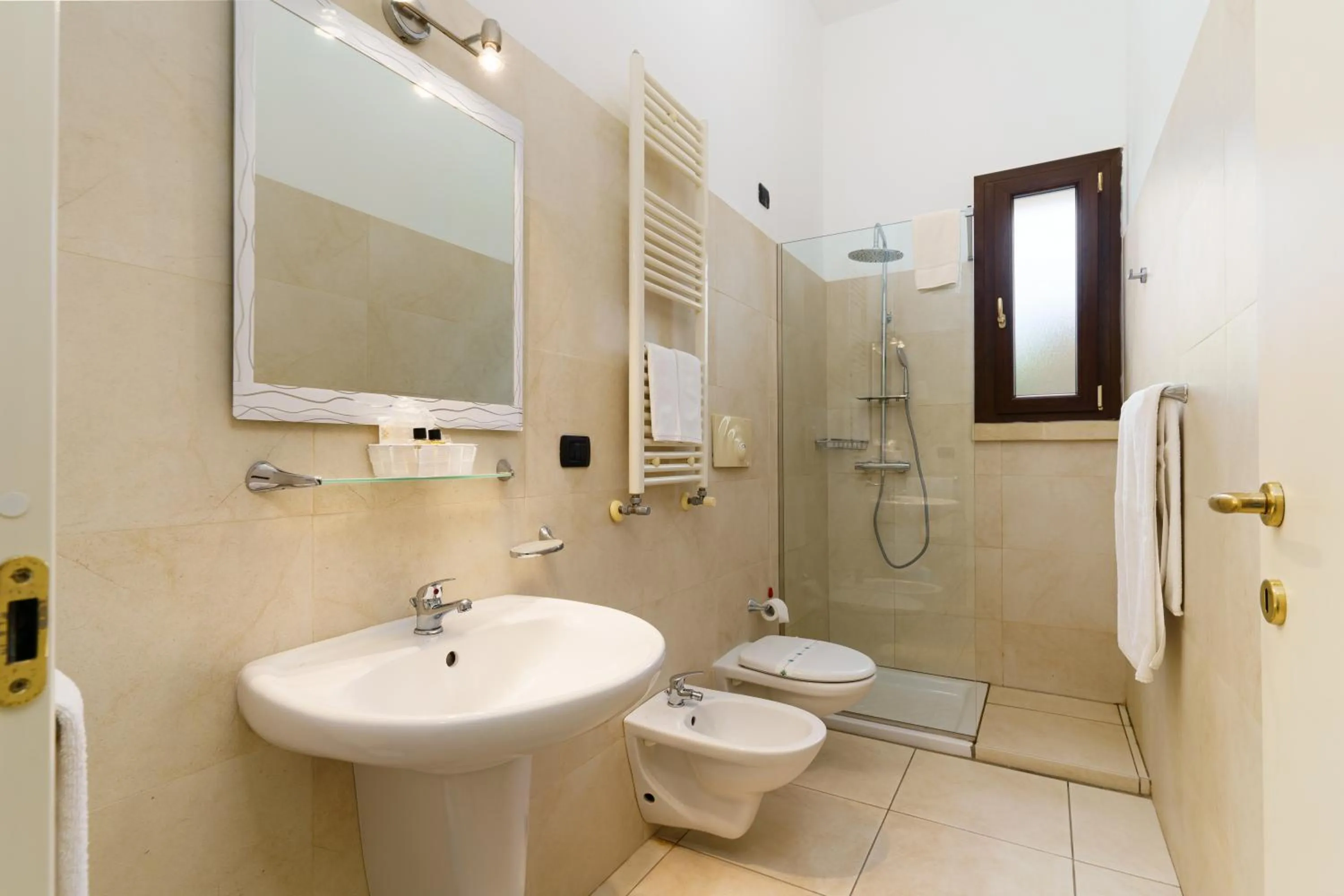 Bathroom in Delle Rose, Hotel & Horse Riding