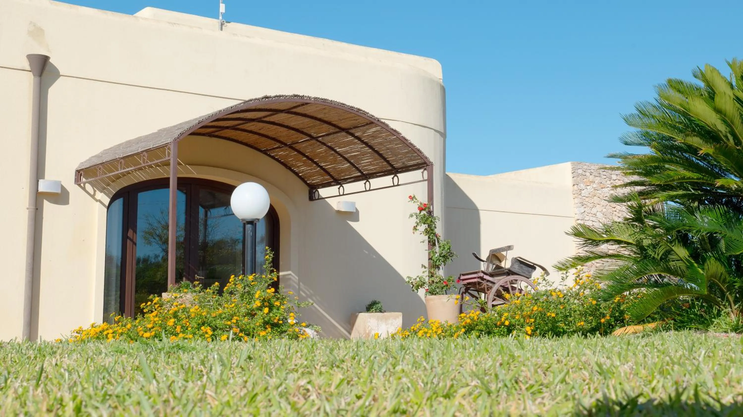 Property building in Delle Rose, Hotel & Horse Riding