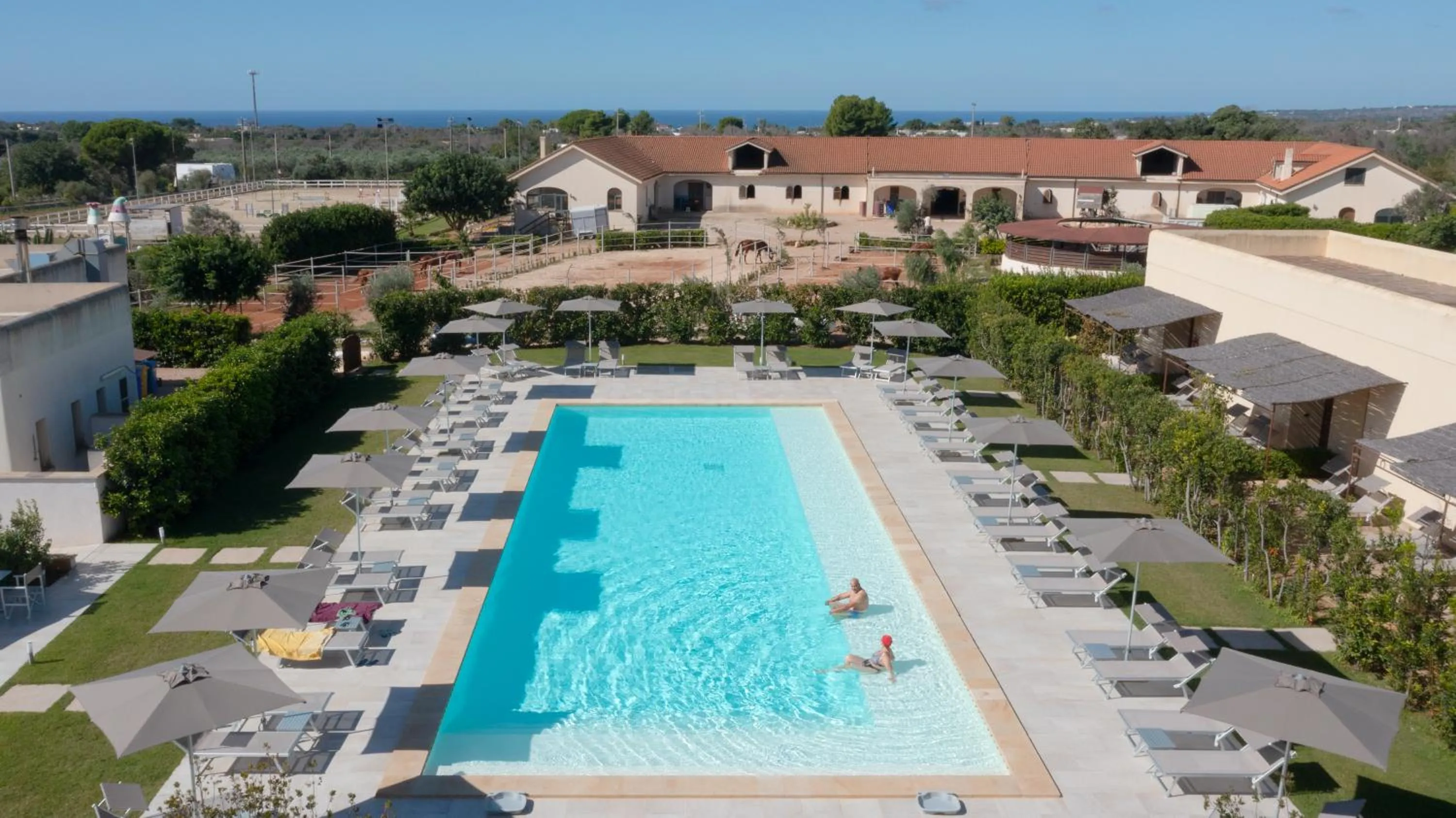 Swimming pool in Delle Rose, Hotel & Horse Riding
