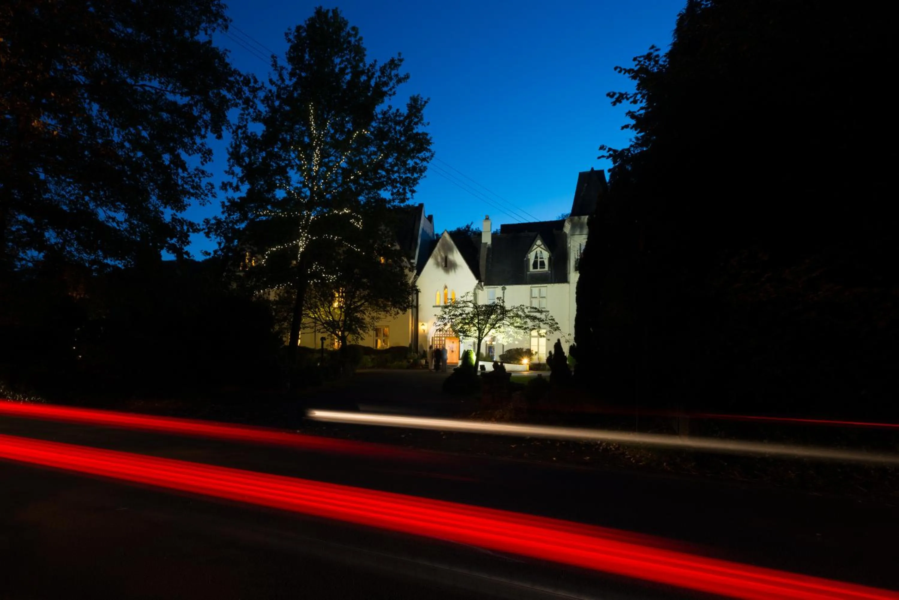 Glen-Yr-Afon House Hotel