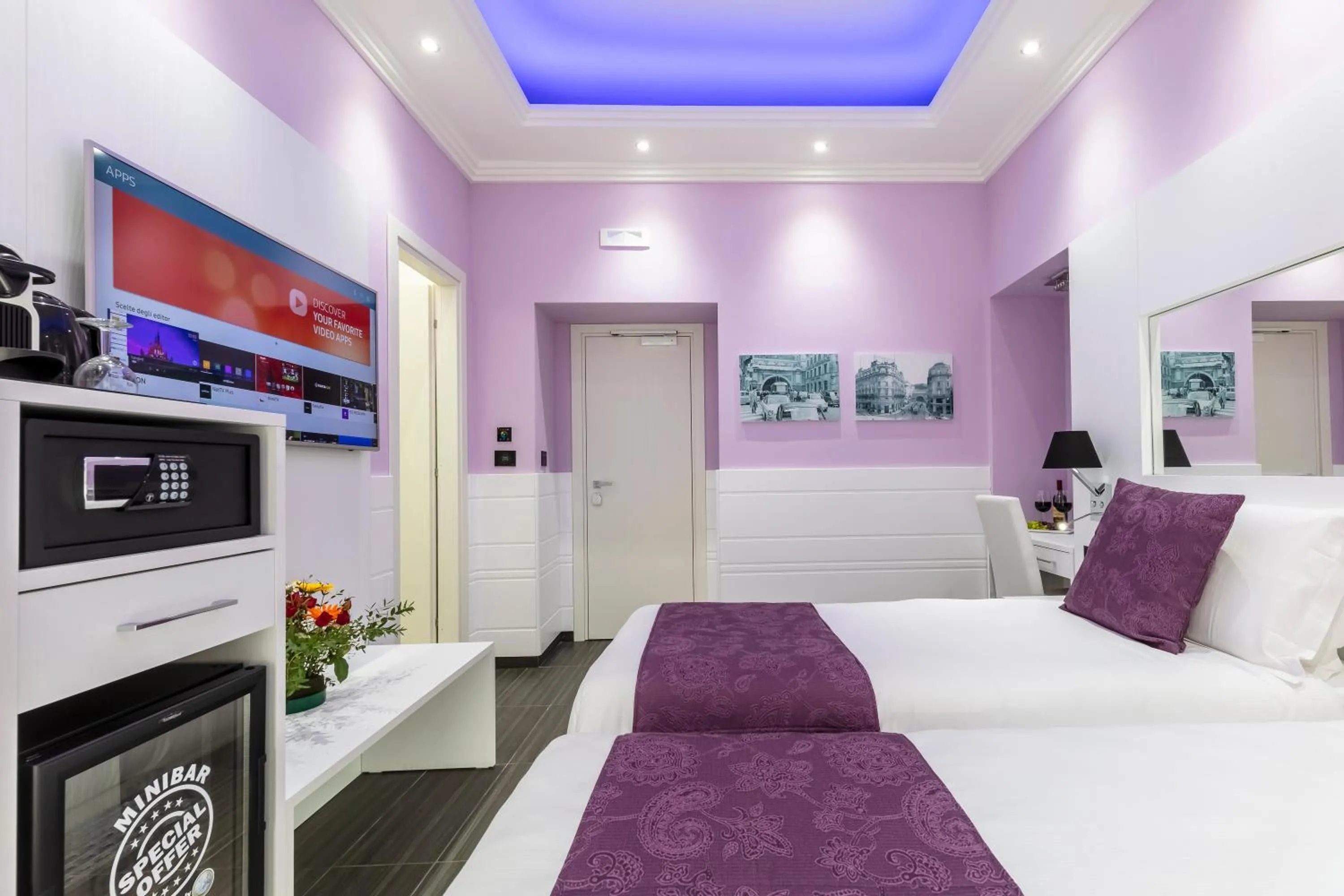 TV and multimedia, Bed in THE ONE Boutique Hotel & SPA Rome