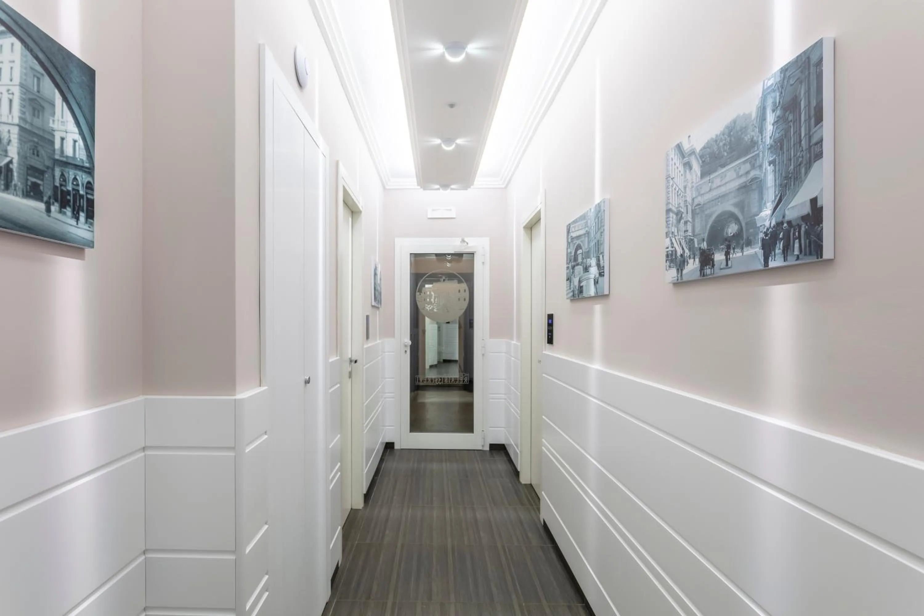 Decorative detail in THE ONE Boutique Hotel & SPA Rome