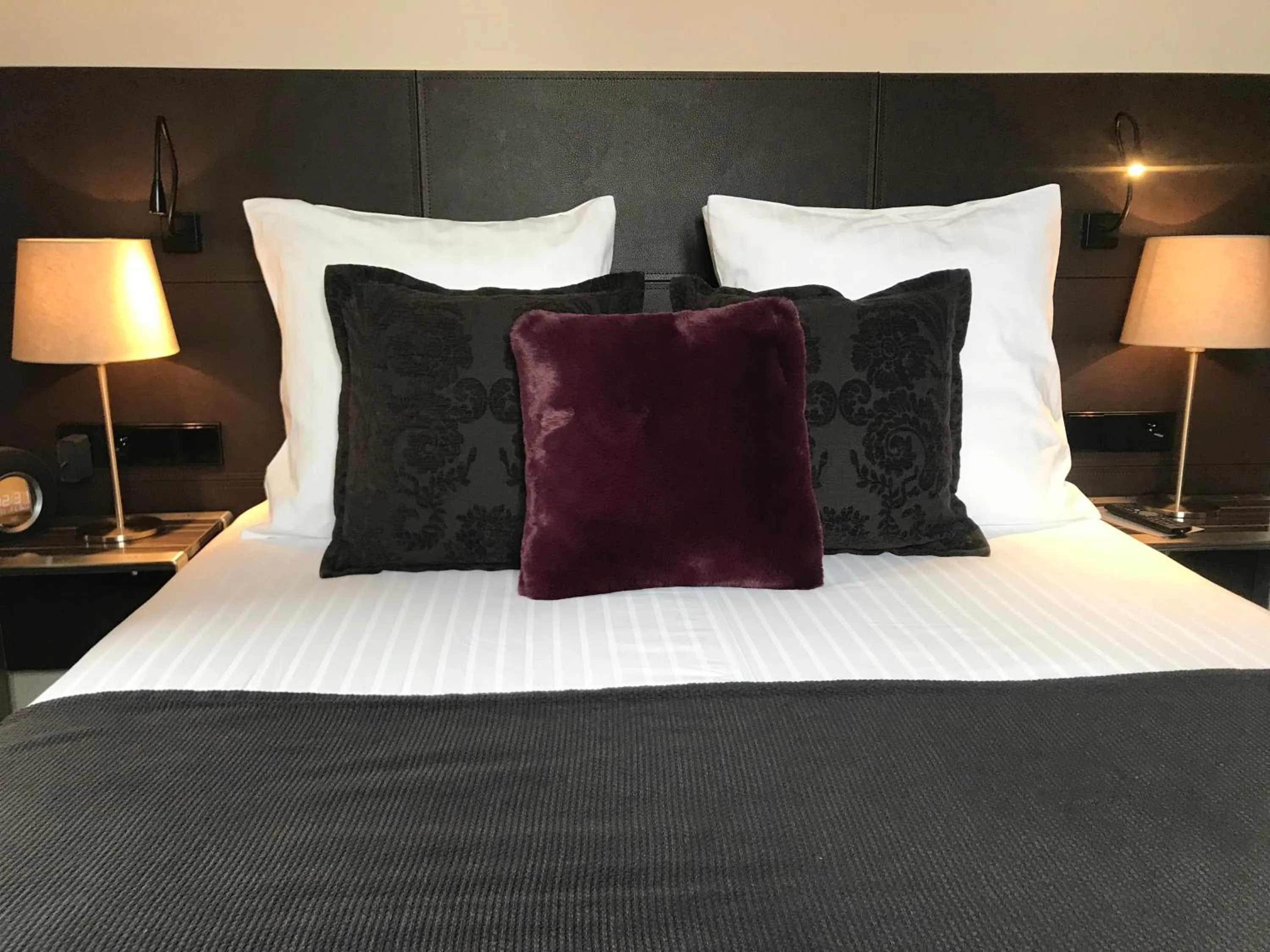 Bed in Hôtel L'Auberge Alsacienne