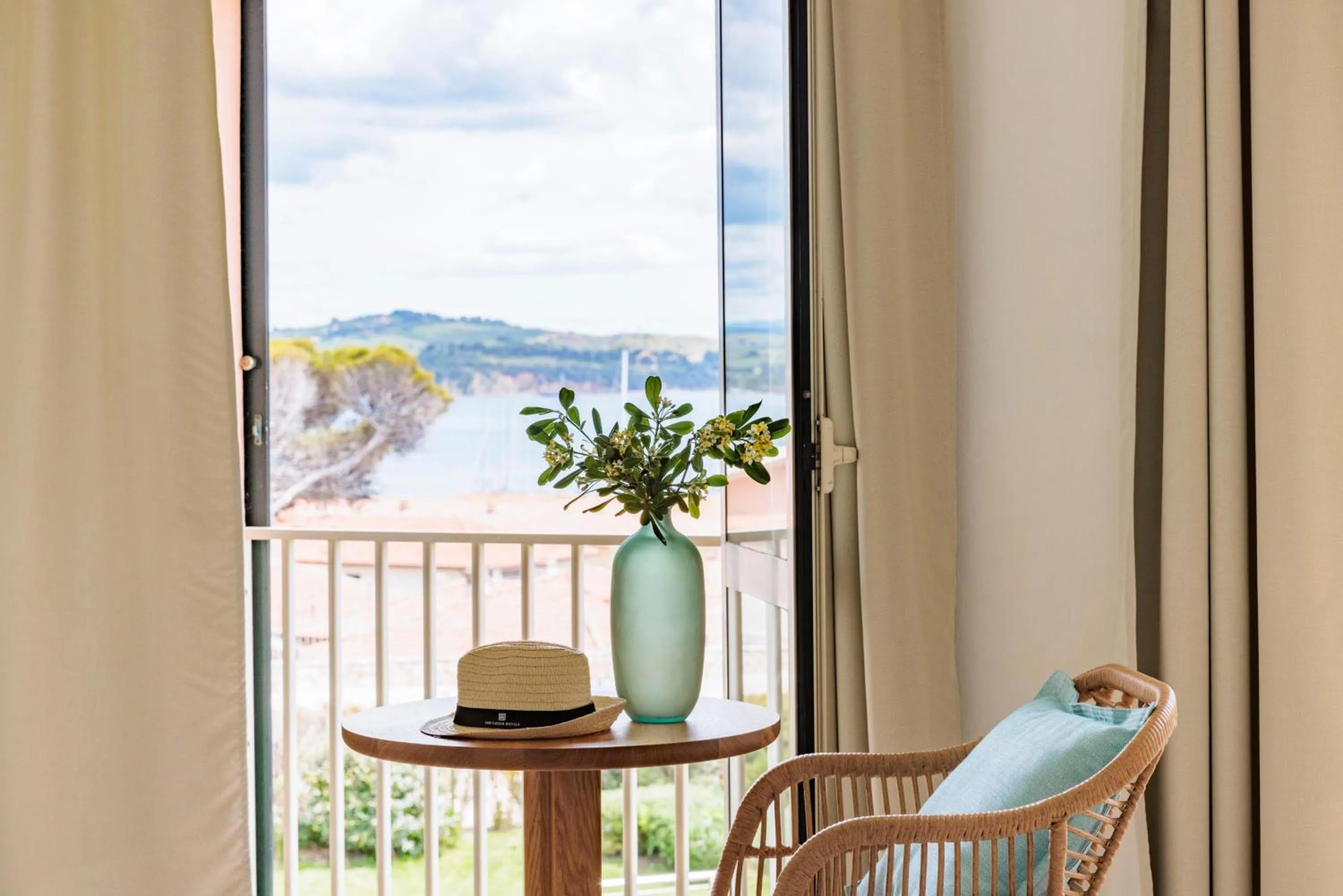 Photo of the whole room in Hotel Capo D'Uomo