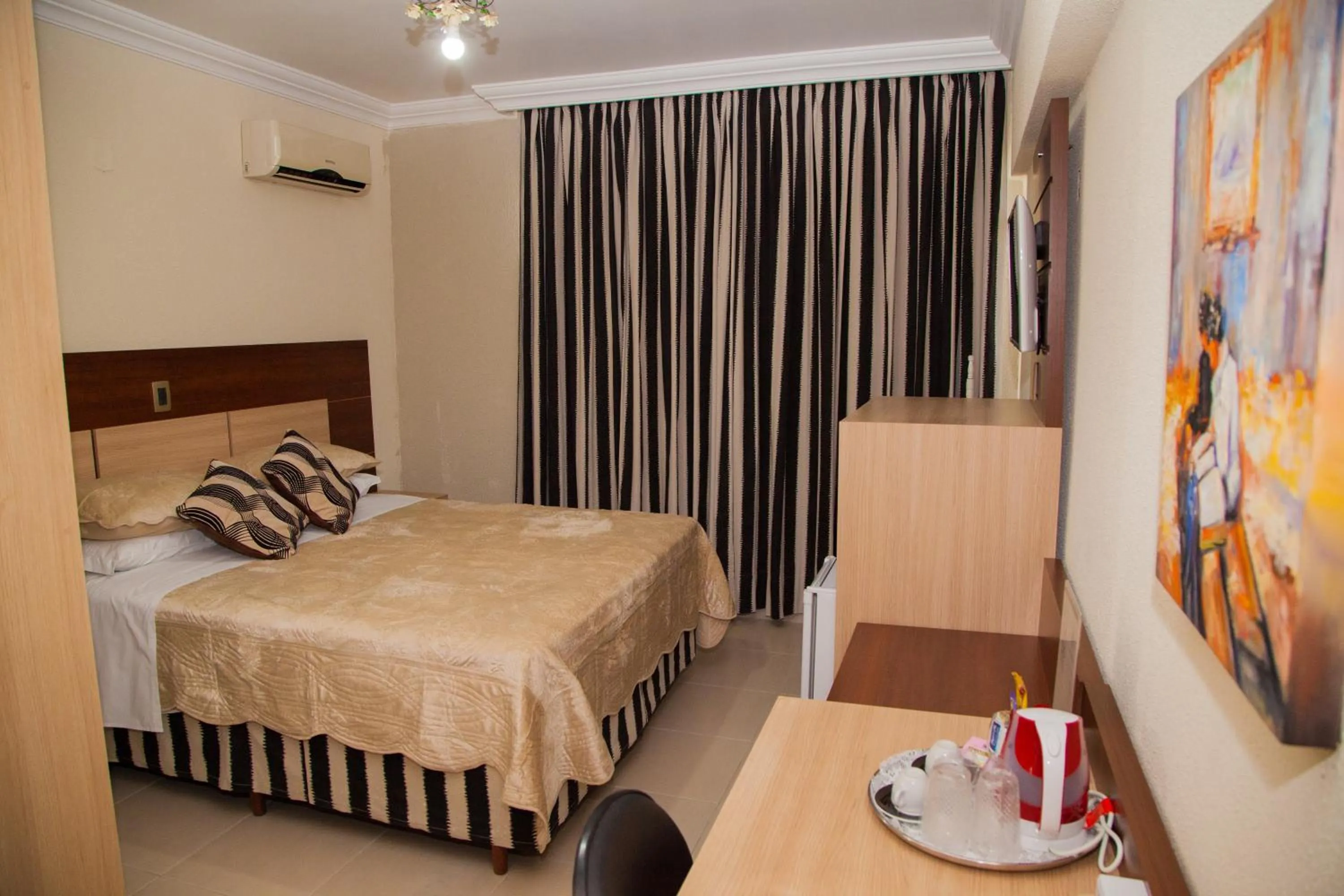 Bed in CHA Royal Plaza Hotel