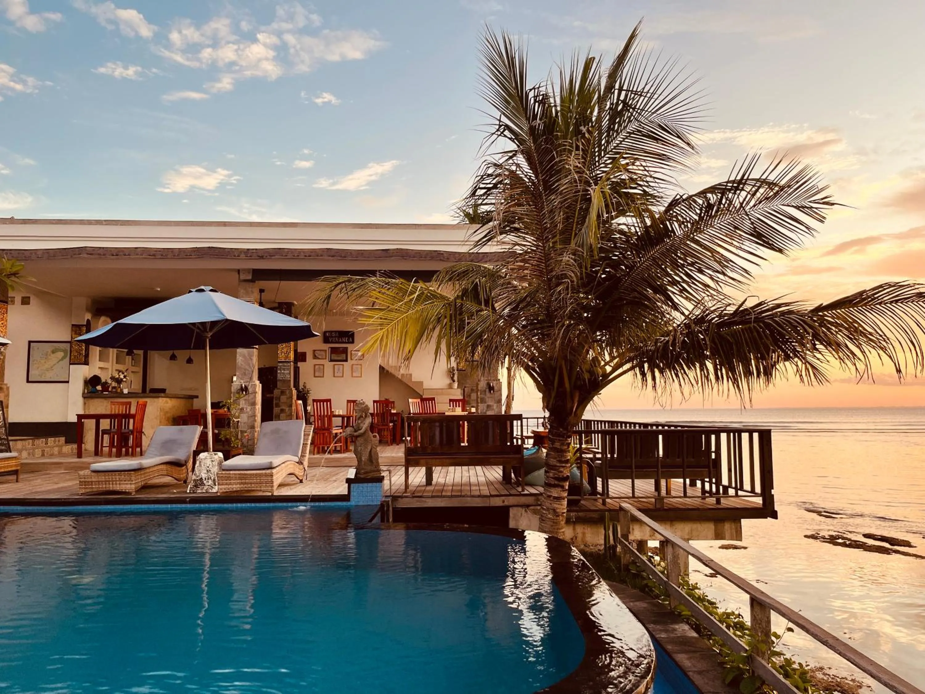 Property building in Nusa Veranda Sunset Villas & Restaurant