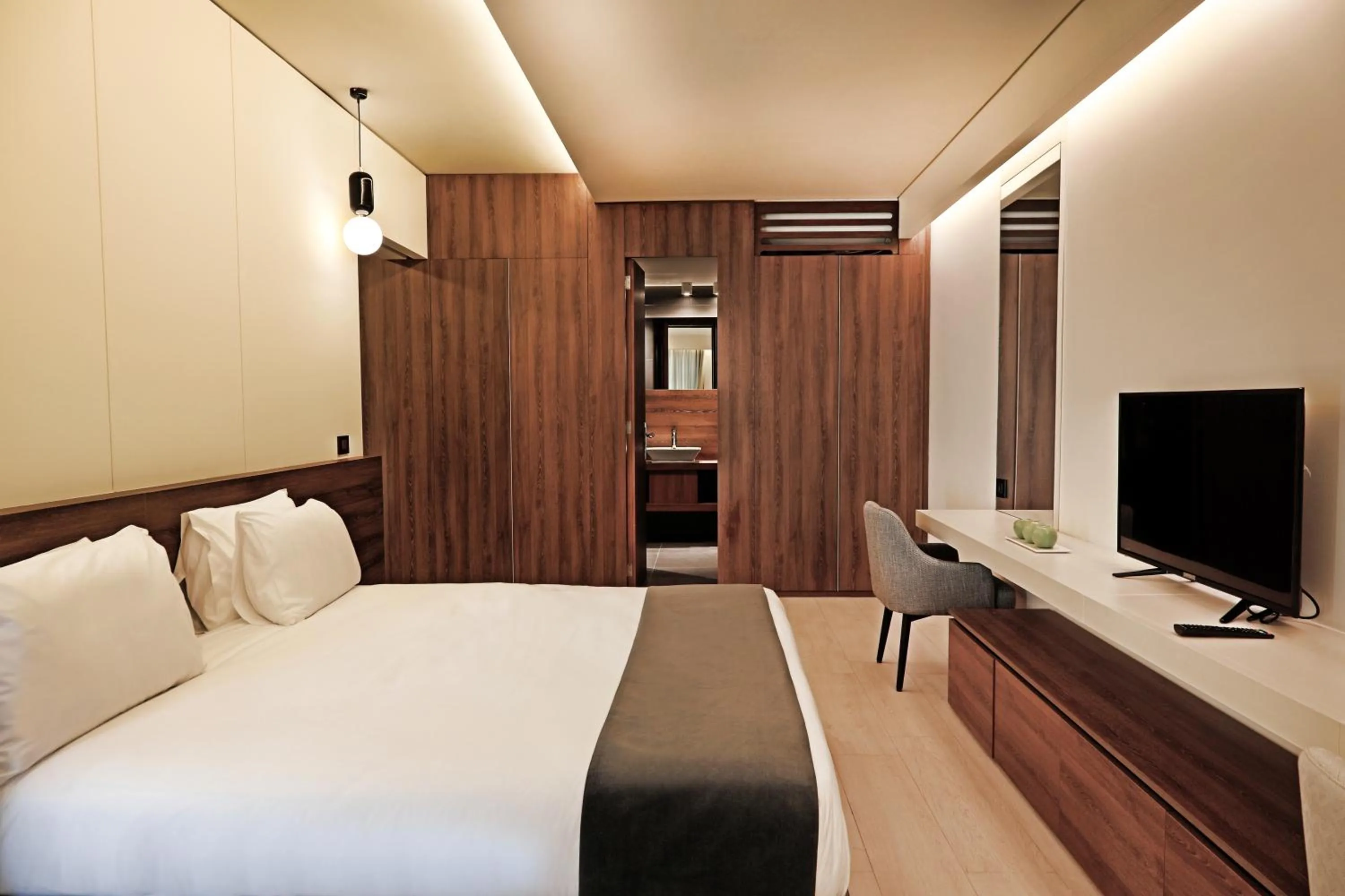 Bedroom, Bed in Le Pave Hotel