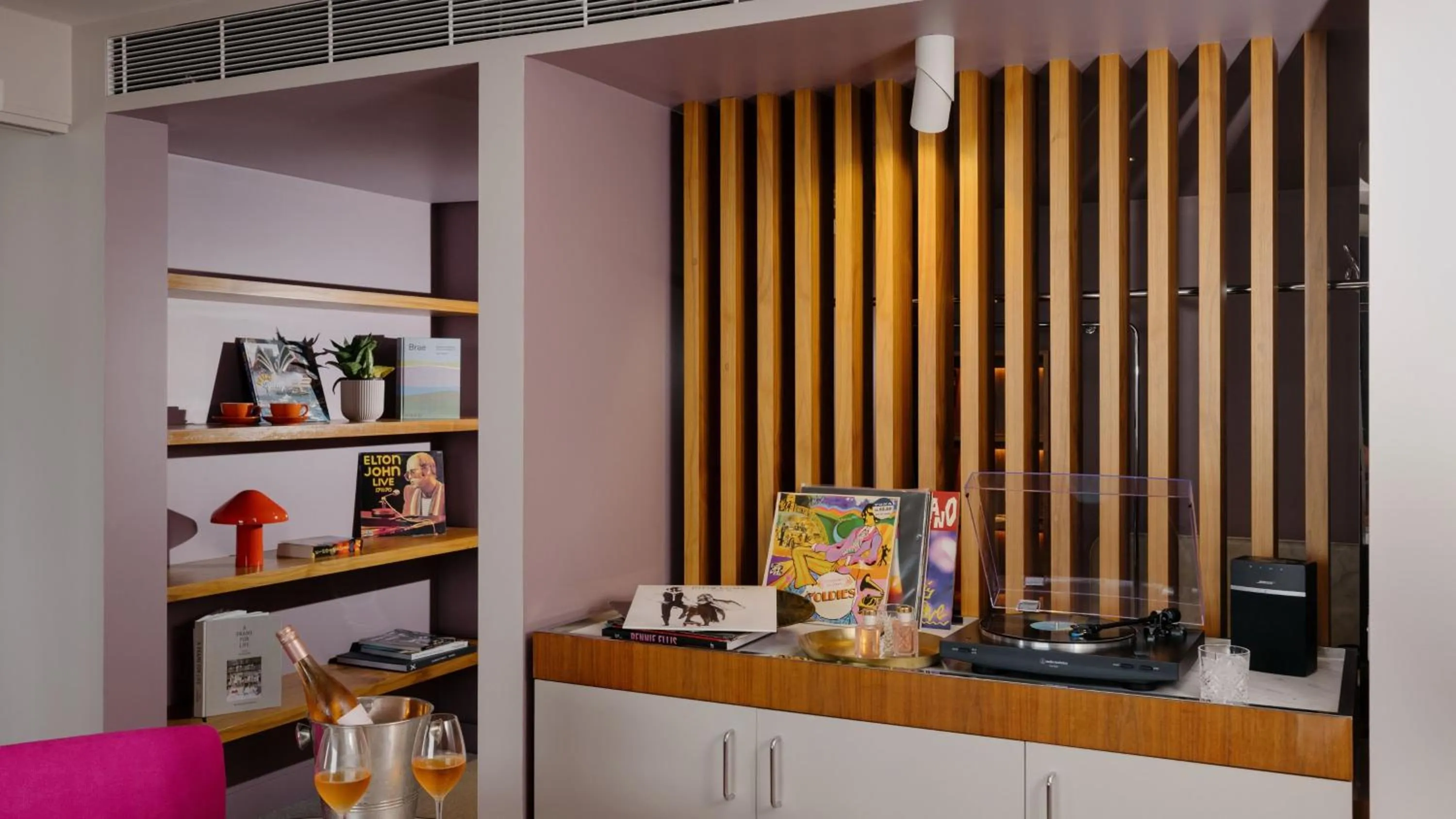 Photo of the whole room in Hotel Indigo Sydney Potts Point by IHG