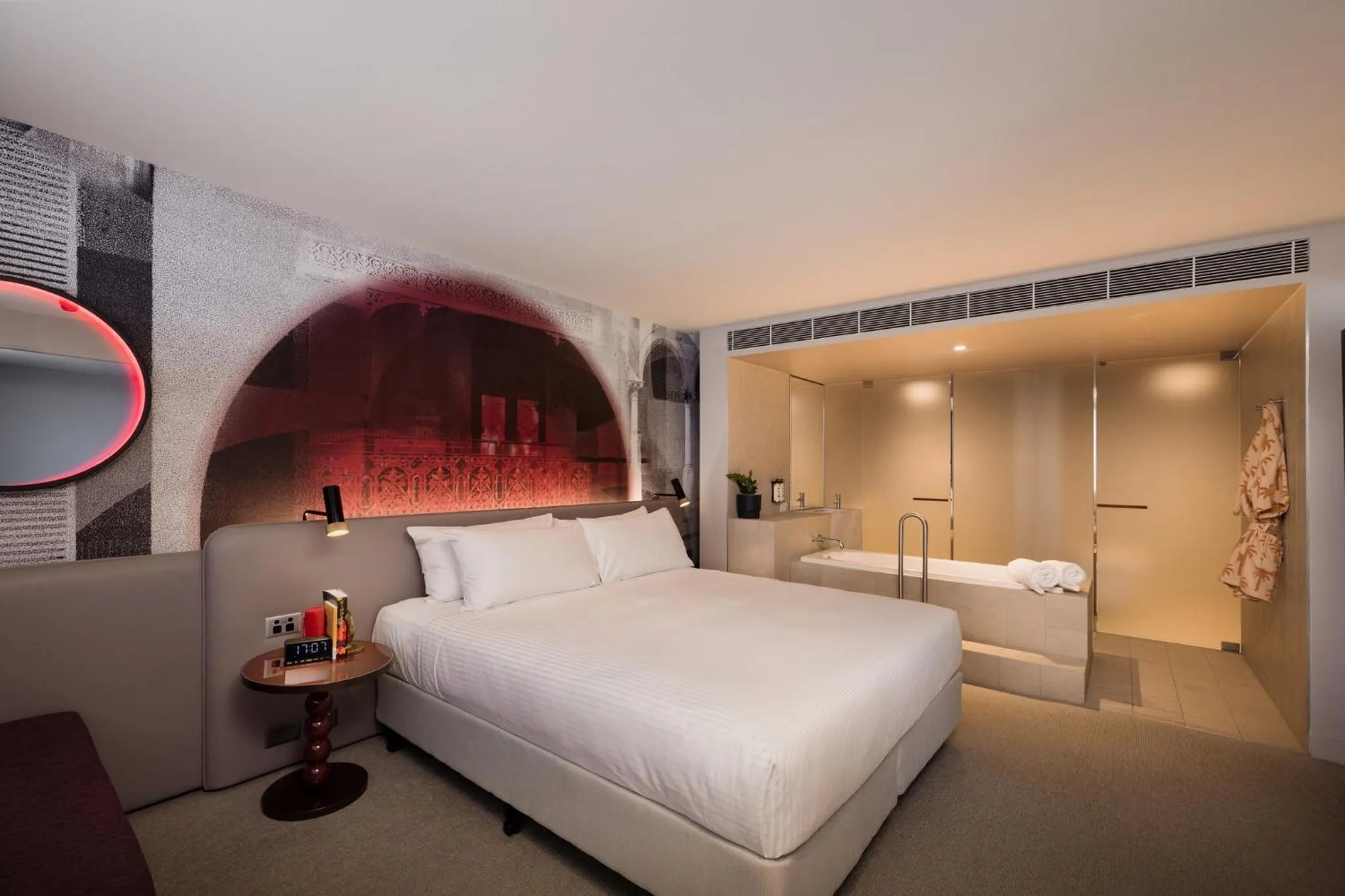 Photo of the whole room, Bed in Hotel Indigo Sydney Potts Point by IHG