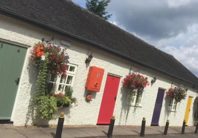 Facade/entrance in The Swan Inn
