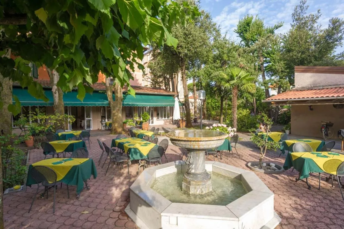 Garden in Albergo Battelli Only Adults