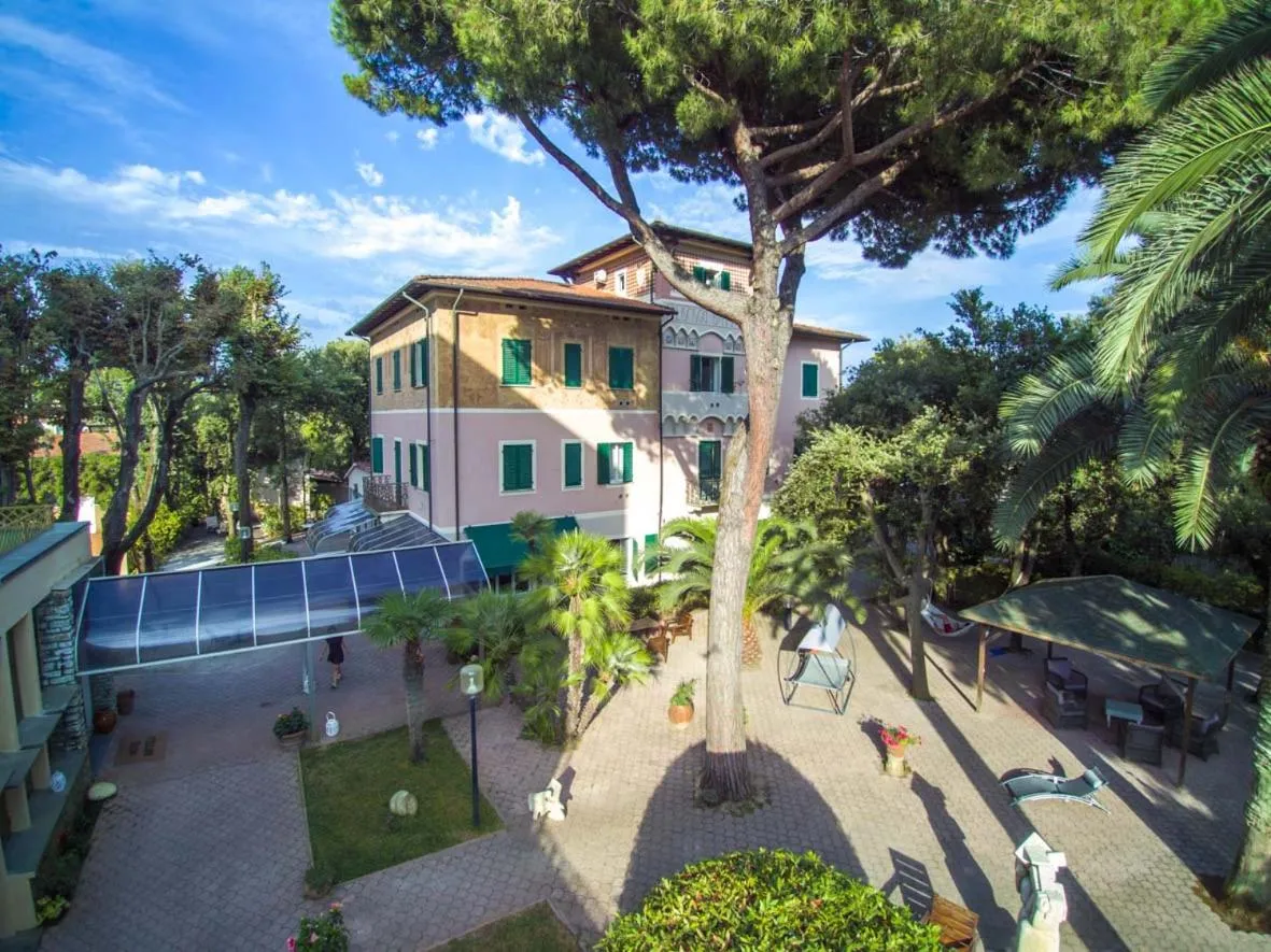 Property building in Albergo Battelli Only Adults