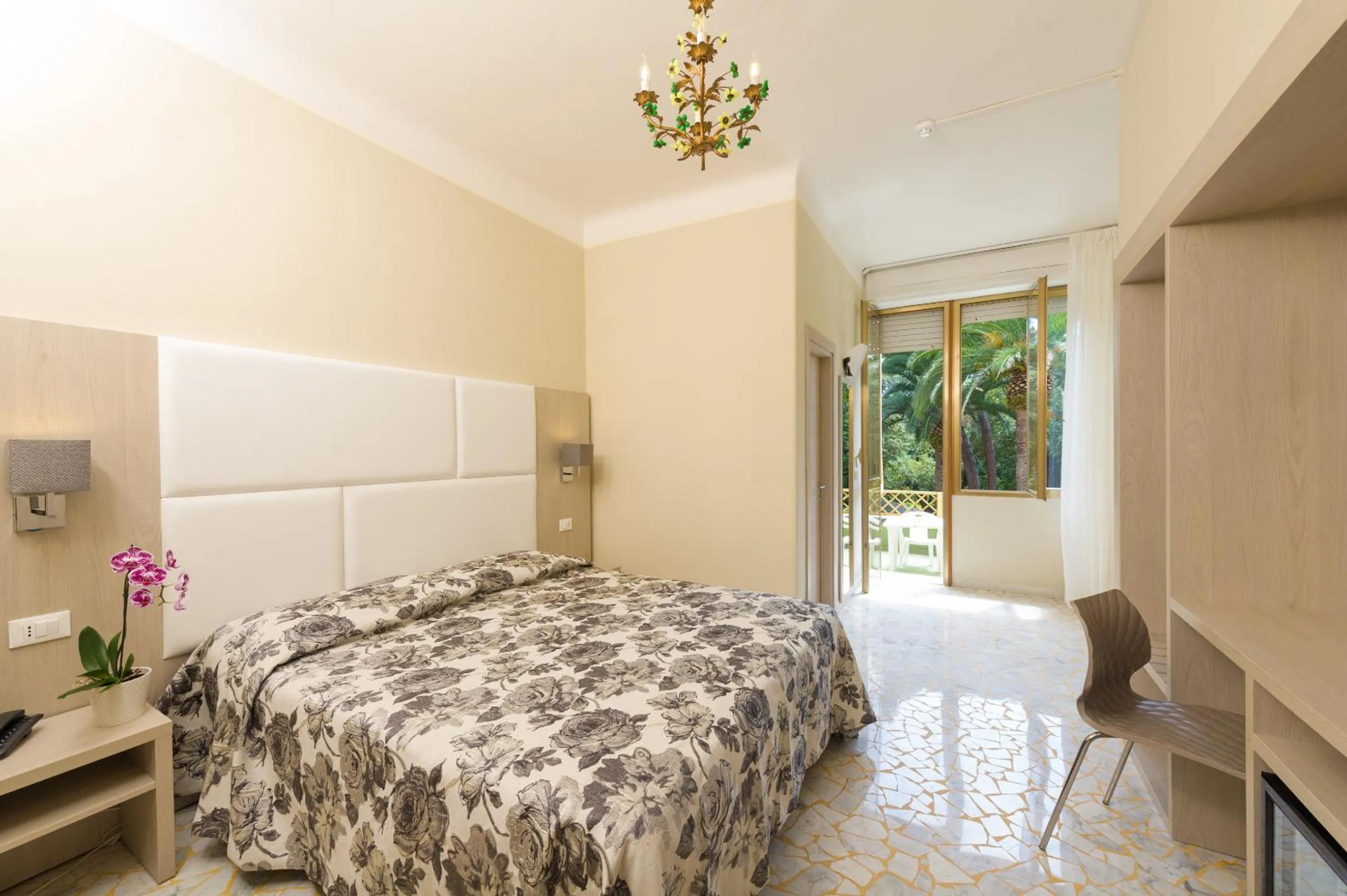 Bedroom, Bed in Albergo Battelli Only Adults