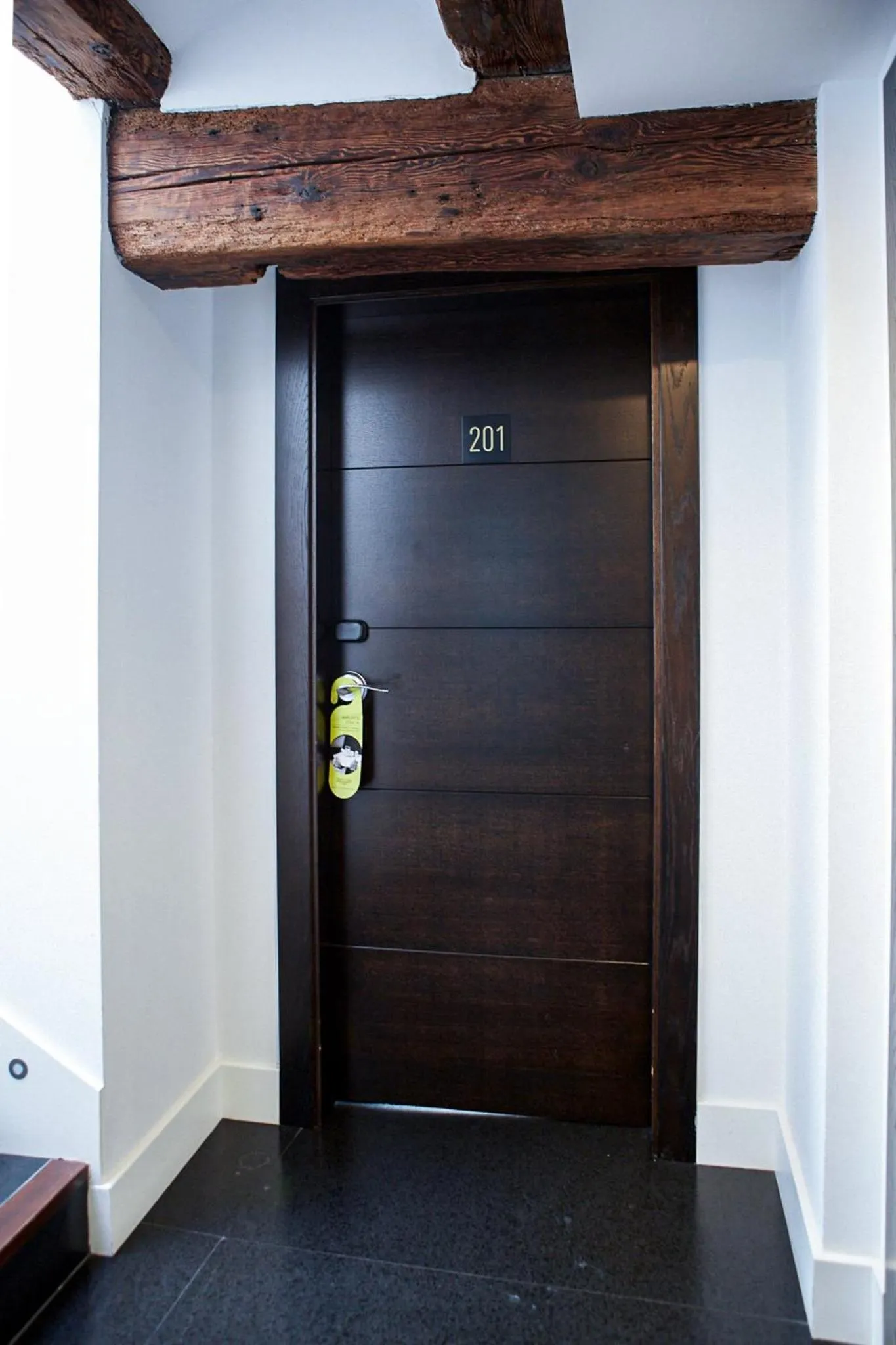 Photo of the whole room in Sercotel Calle Mayor