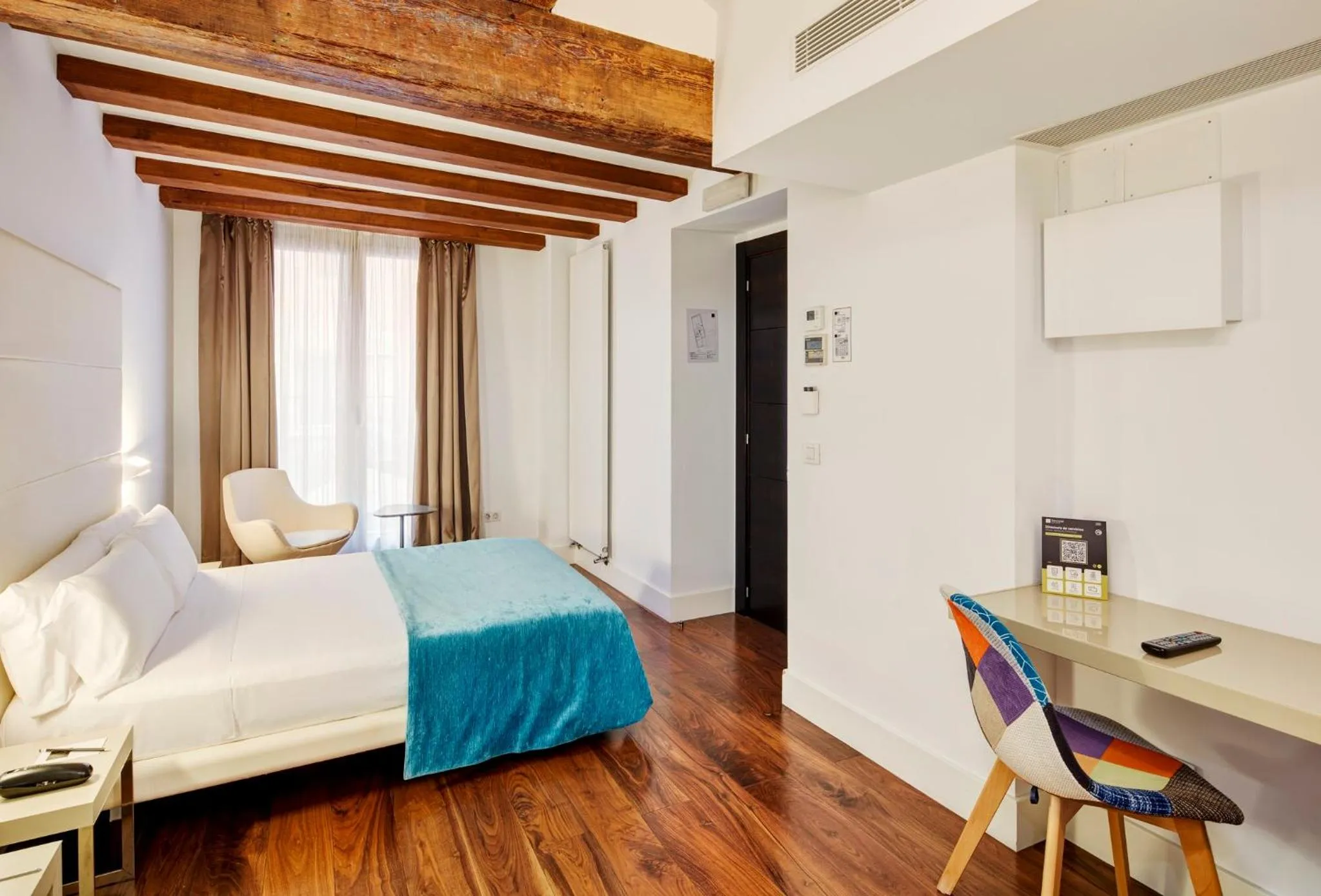 Photo of the whole room, Bed in Sercotel Calle Mayor