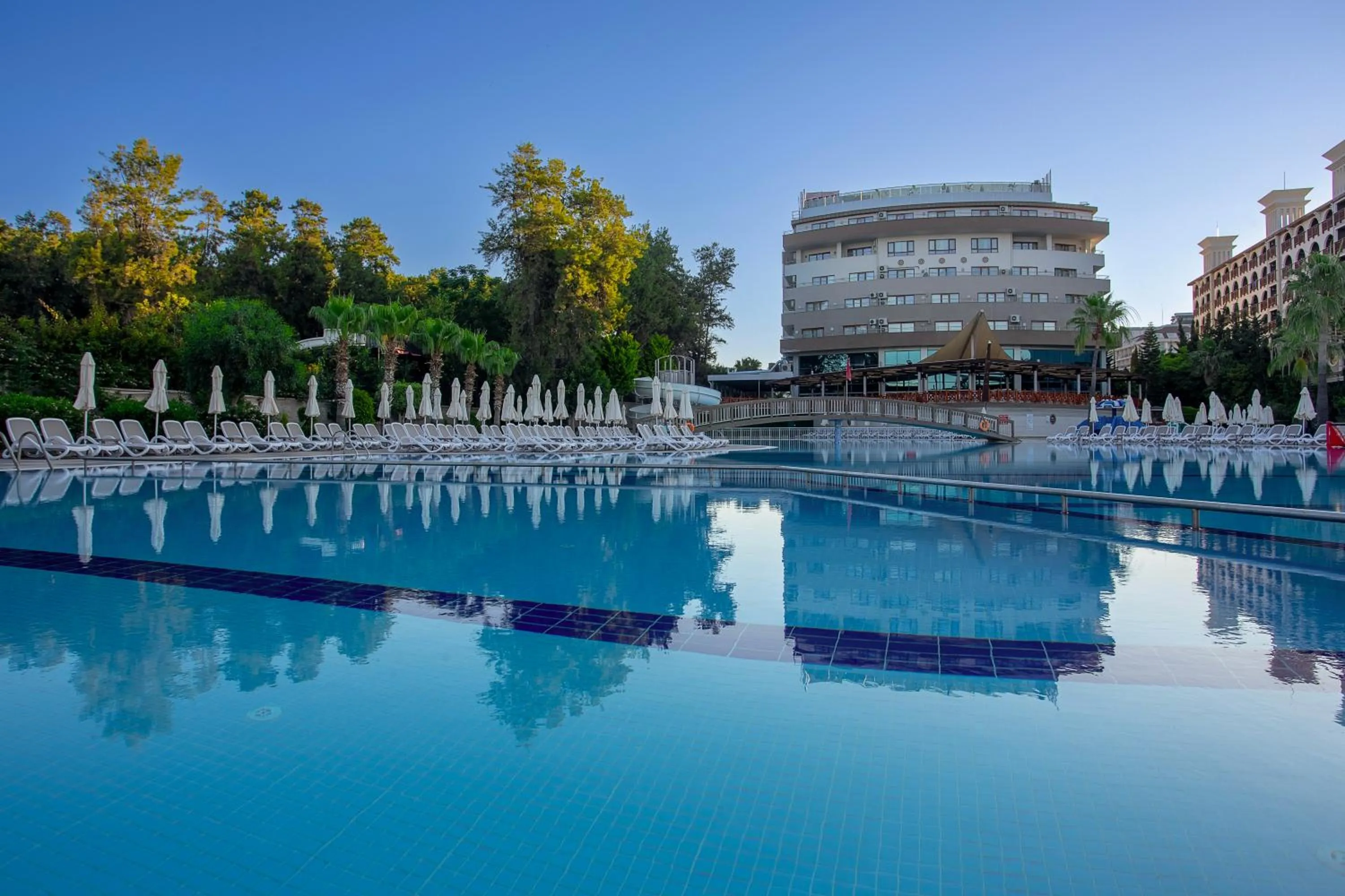 Property building in Bera Alanya Hotel - Halal All Inclusive