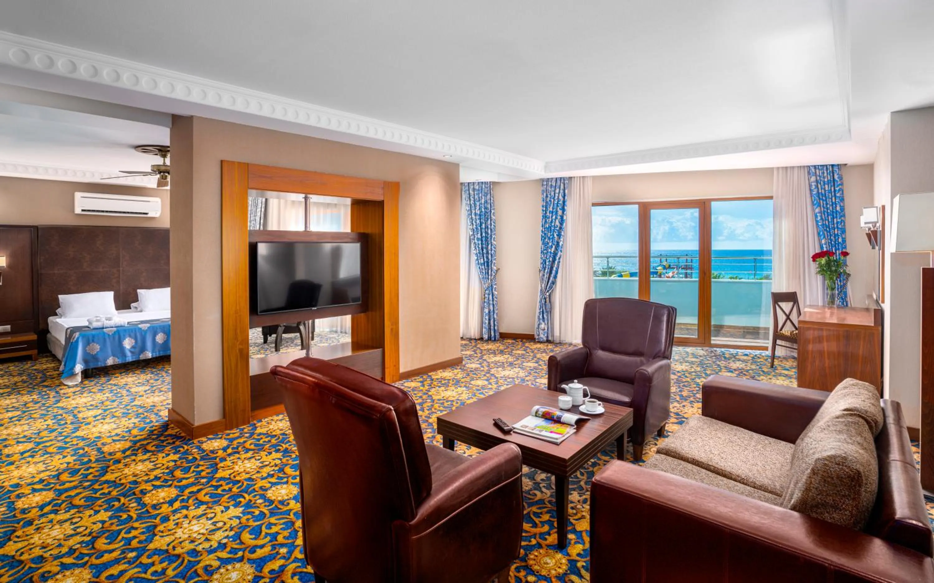 Communal lounge/ TV room in Bera Alanya Hotel - Halal All Inclusive