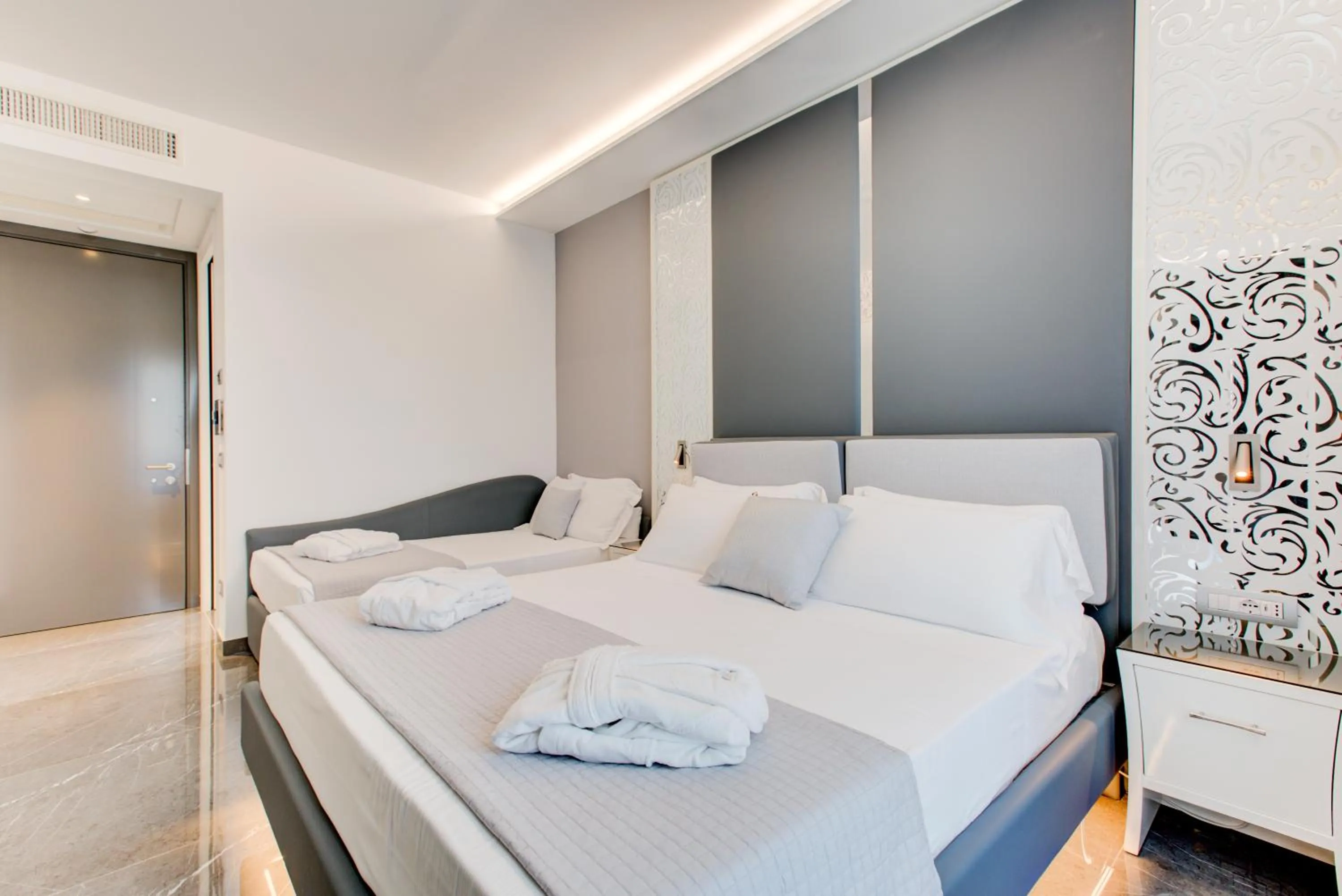 Bed in Hotel Due Mari & SPA