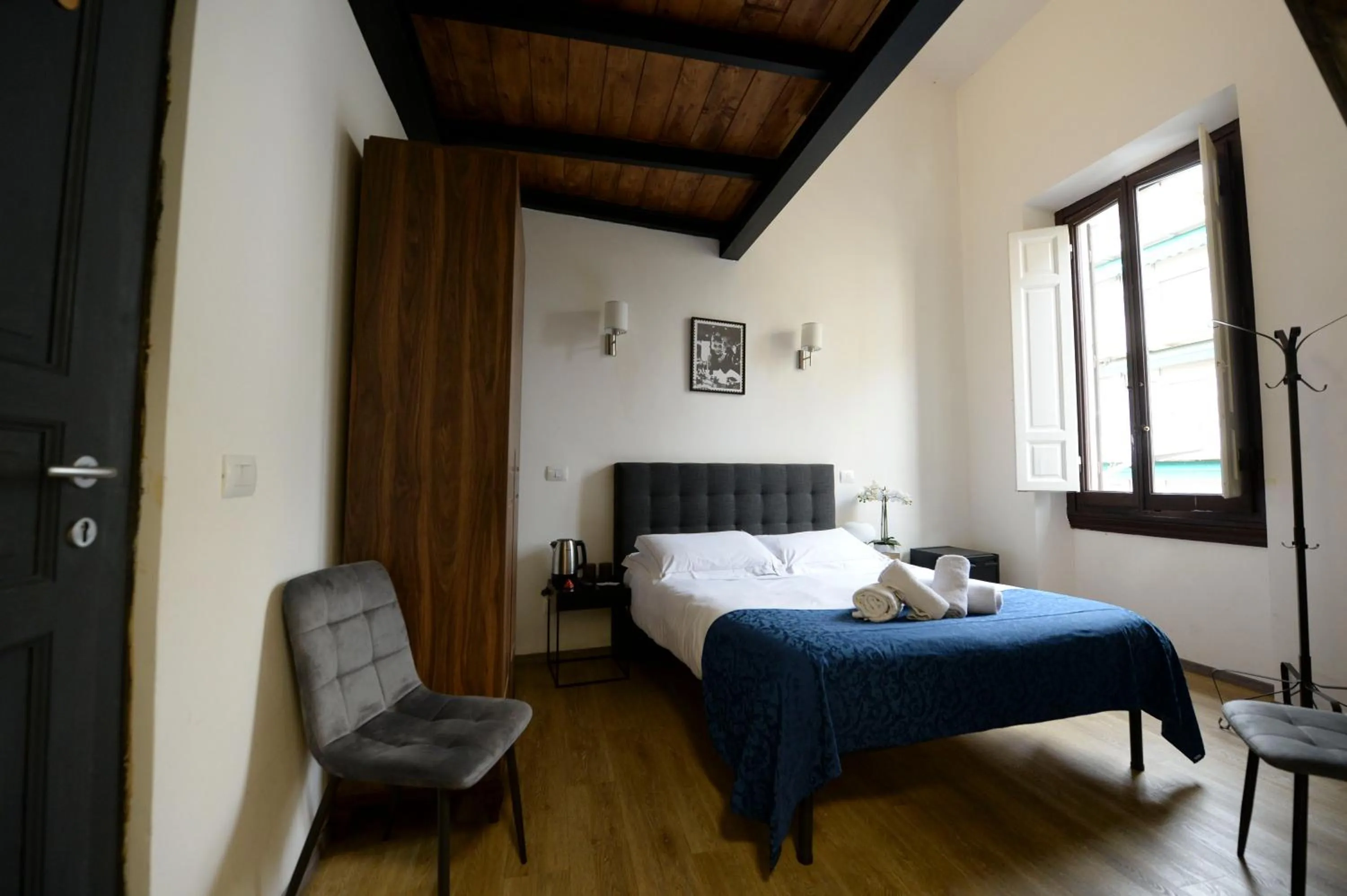 Bedroom, Bed in Palazzo Oliveto