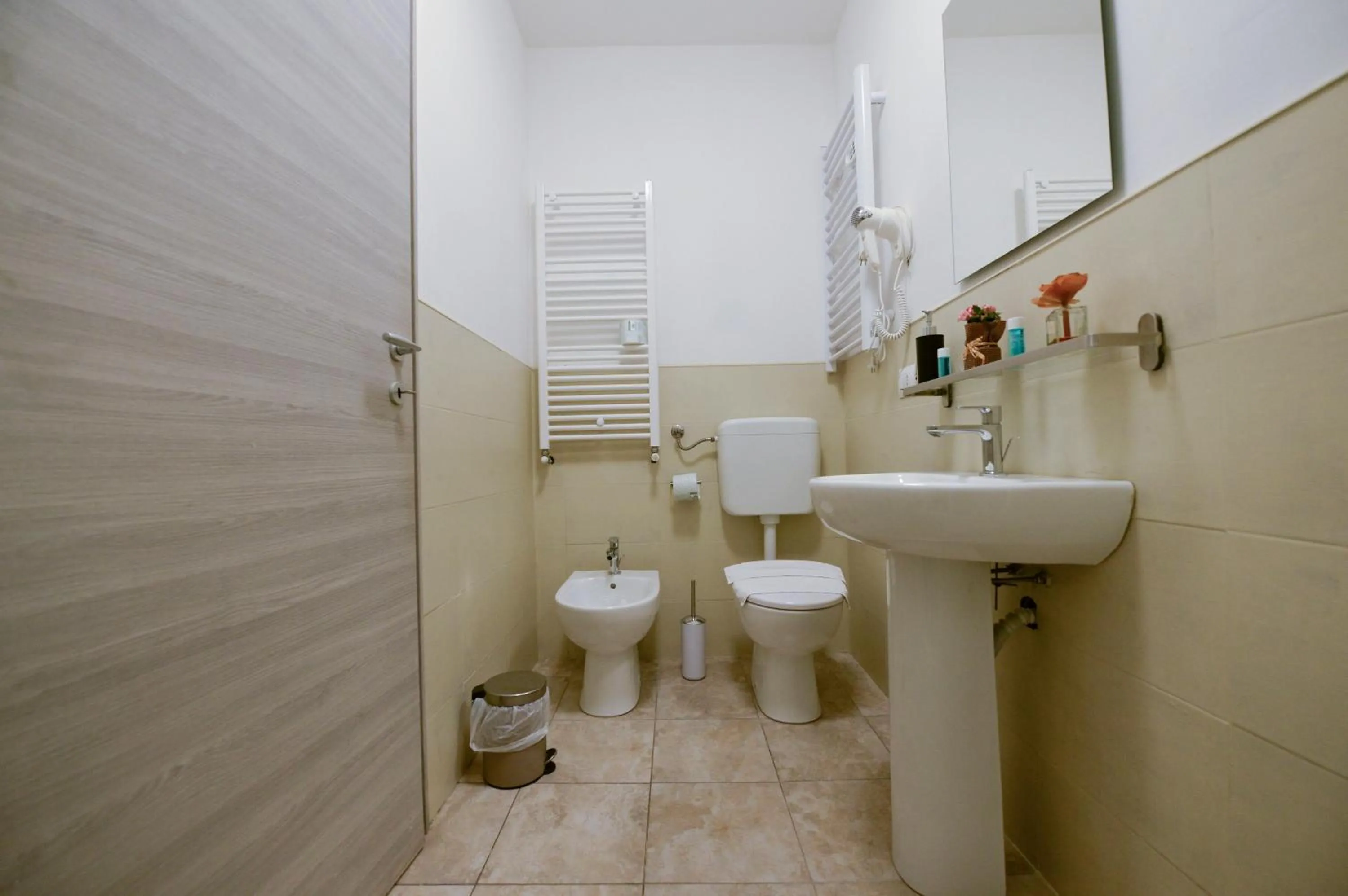 Toilet in Palazzo Oliveto