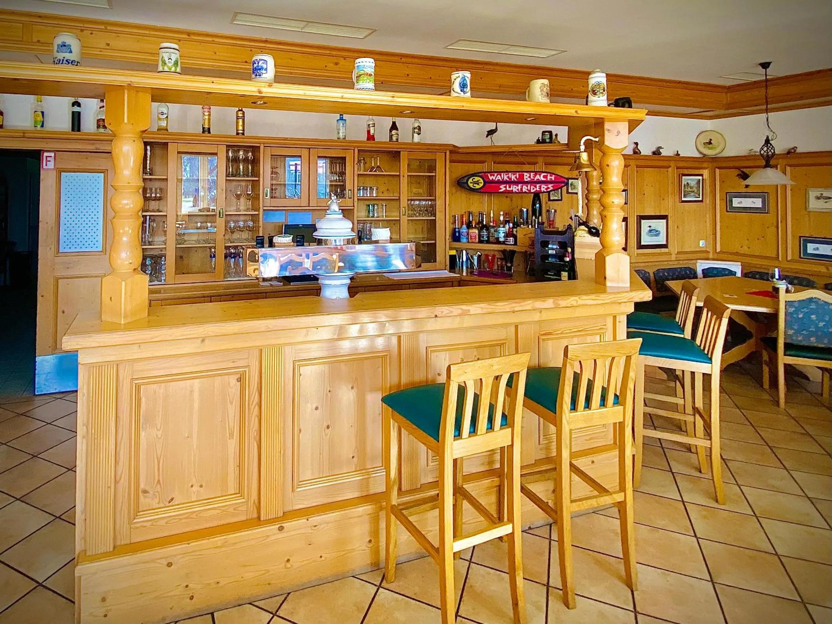 Lounge or bar in Meister BÄR HOTEL Wettiner Hof