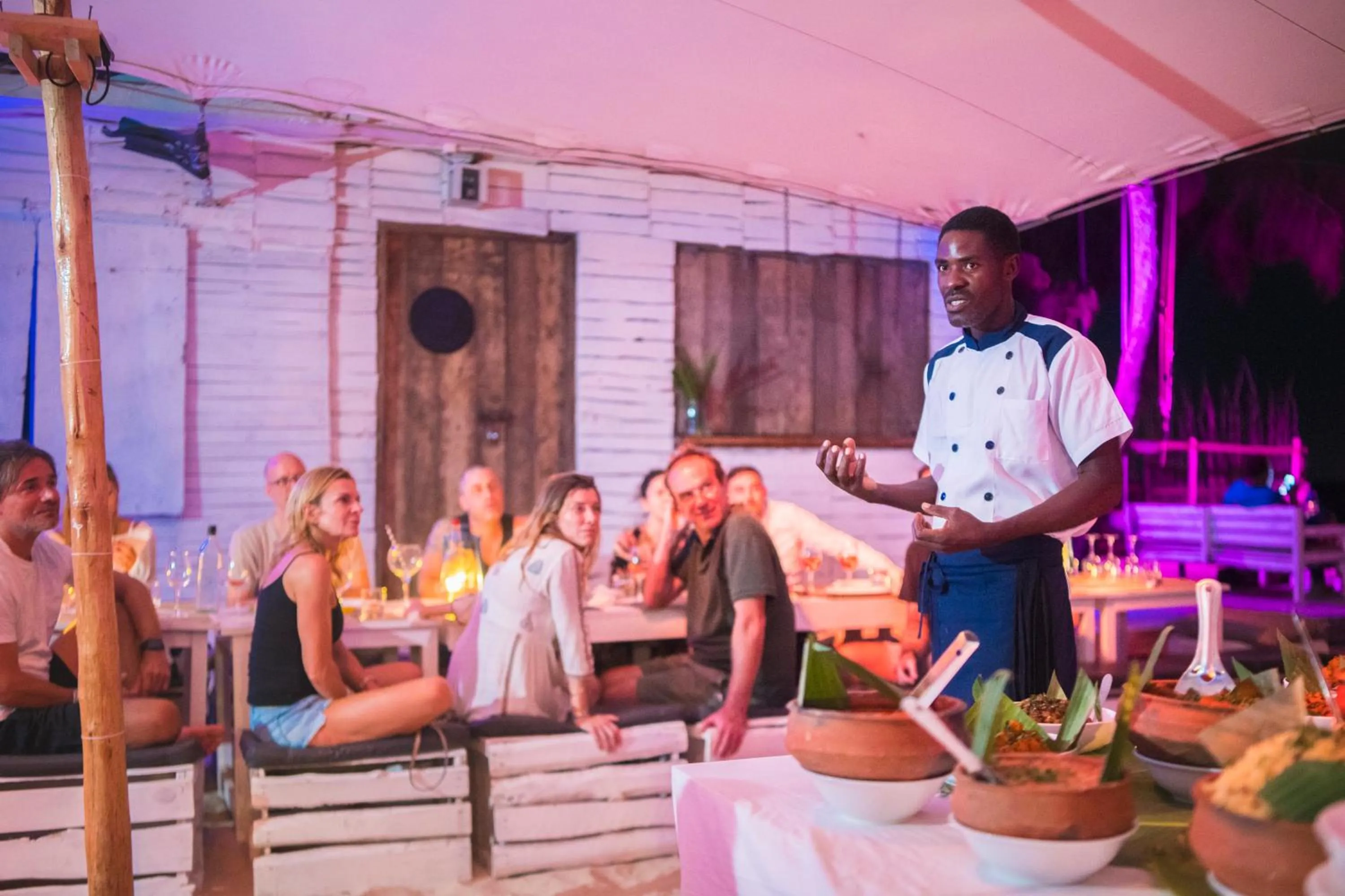 Restaurant/places to eat in B4 Beach Club