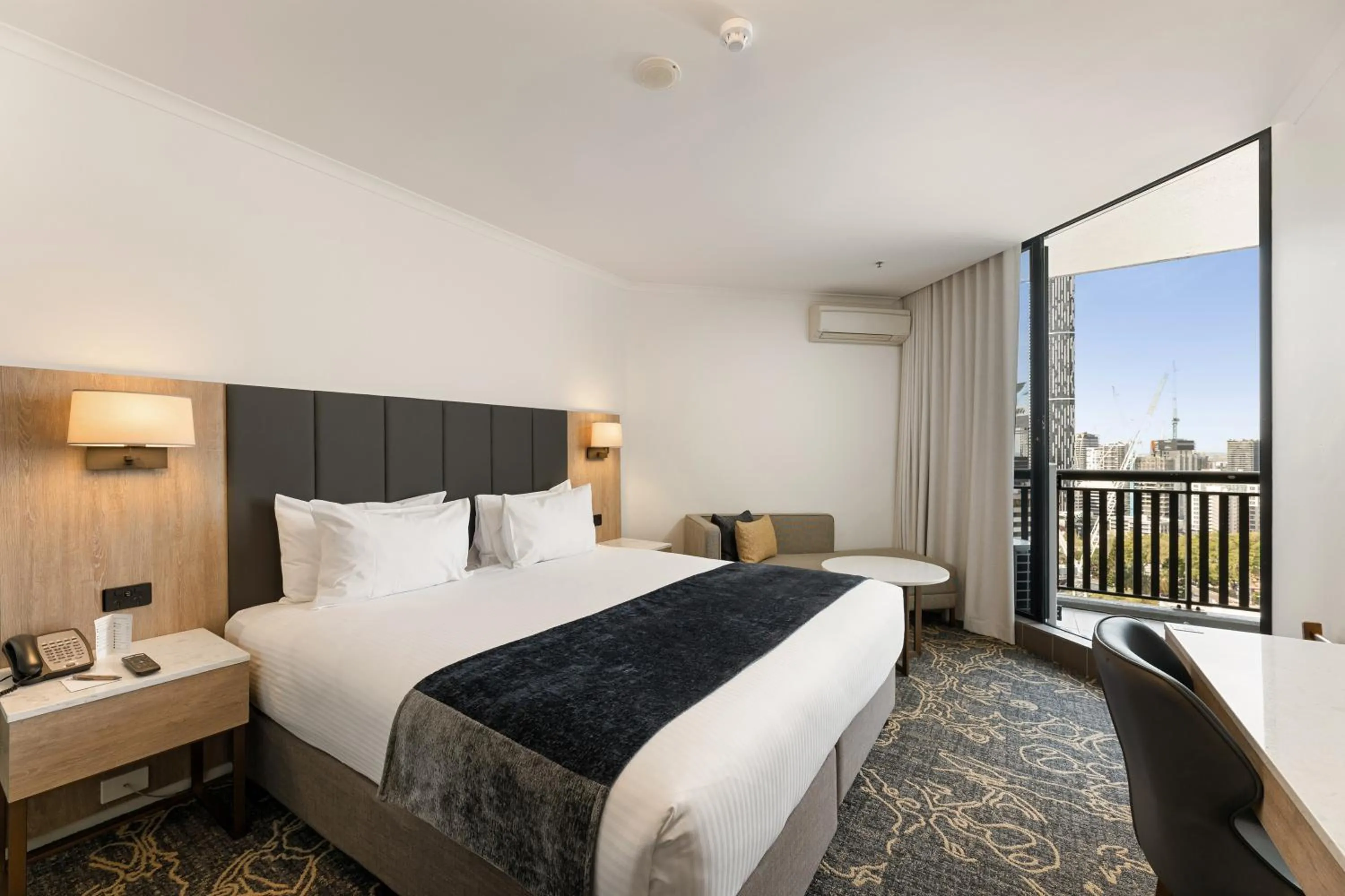 Bedroom, Bed in Hotel Grand Chancellor Brisbane