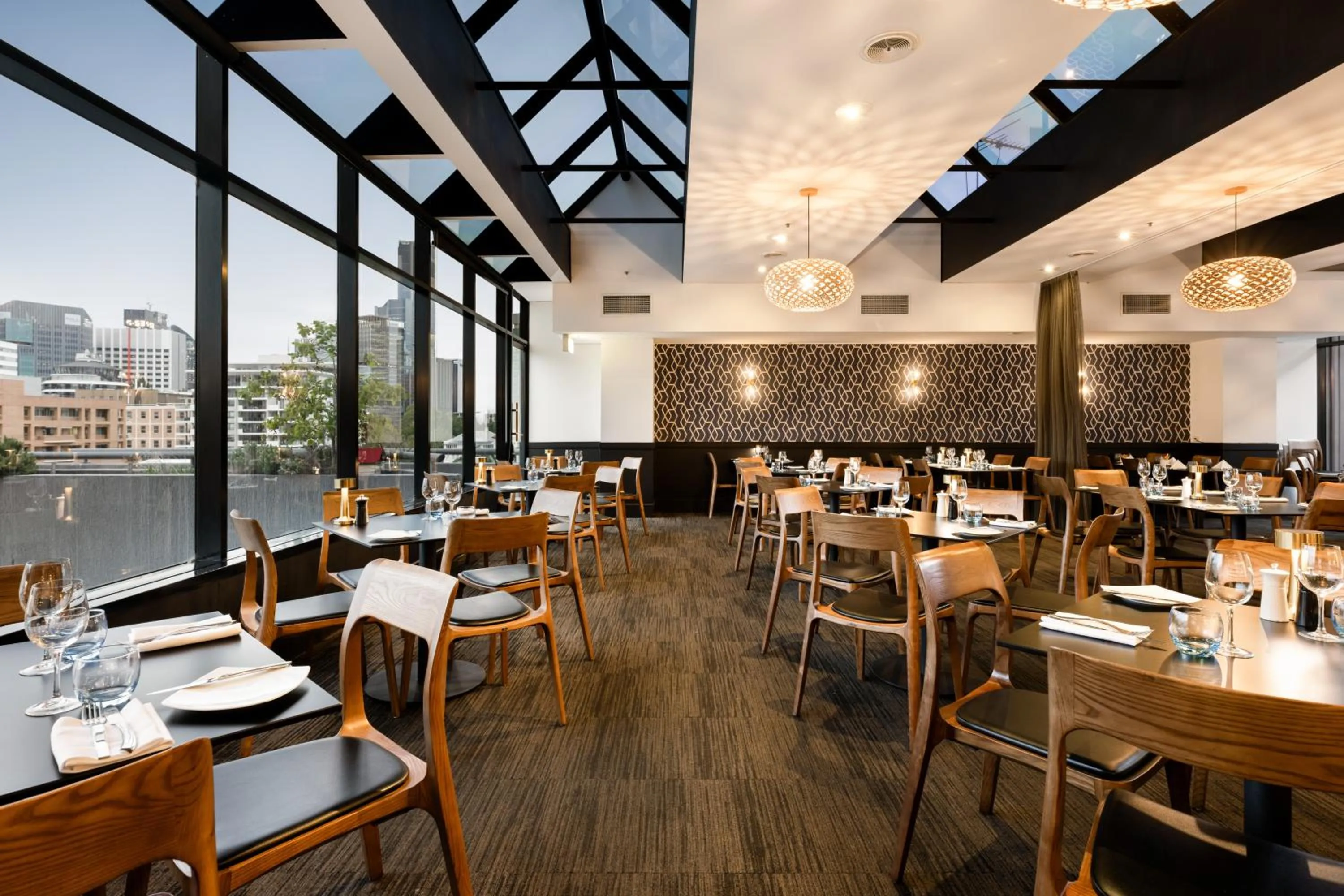 Restaurant/places to eat in Hotel Grand Chancellor Brisbane