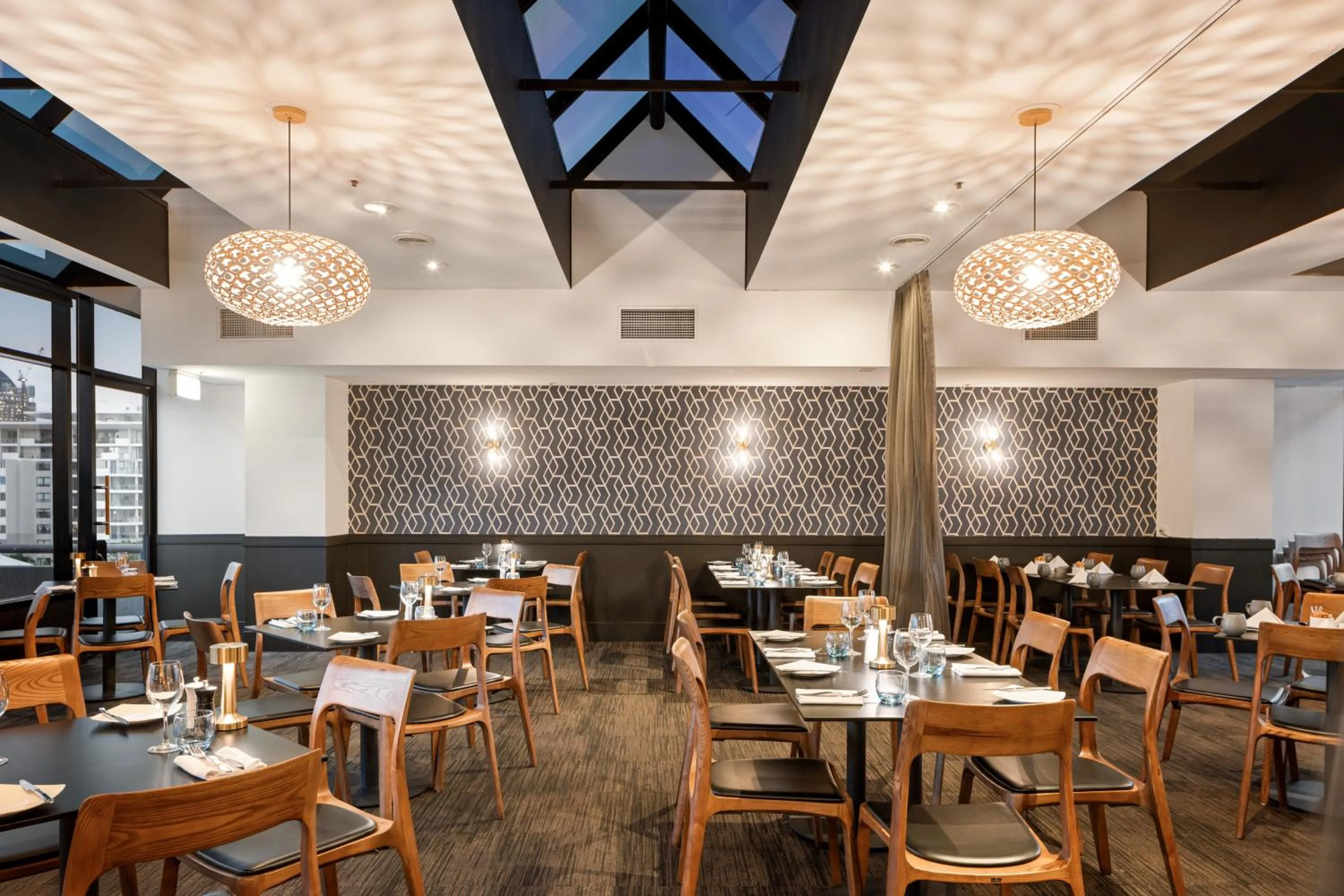 Restaurant/places to eat in Hotel Grand Chancellor Brisbane