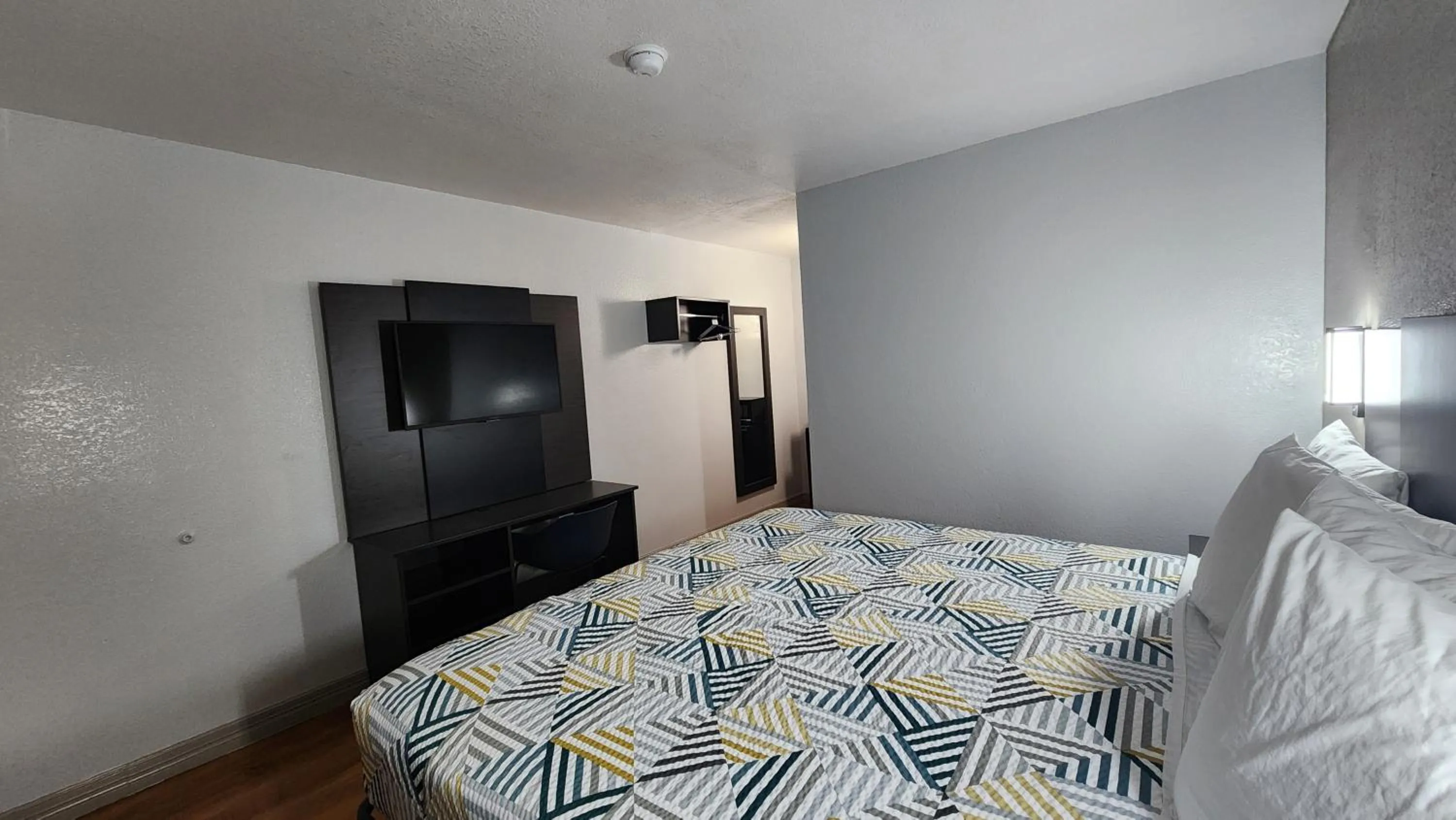 Bed in Motel 6-Conroe, TX