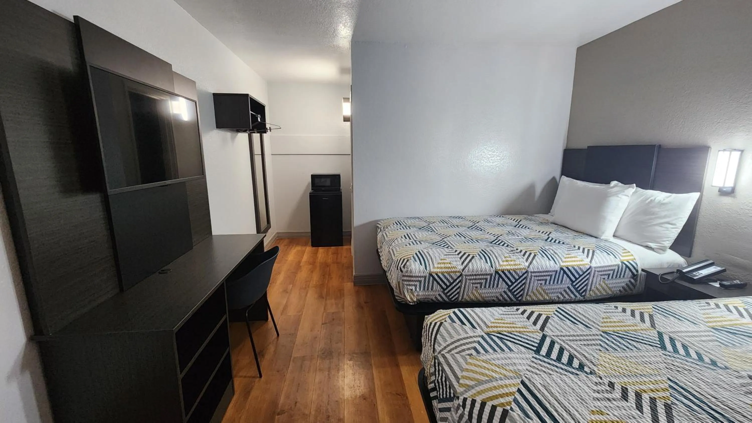 Bed in Motel 6-Conroe, TX